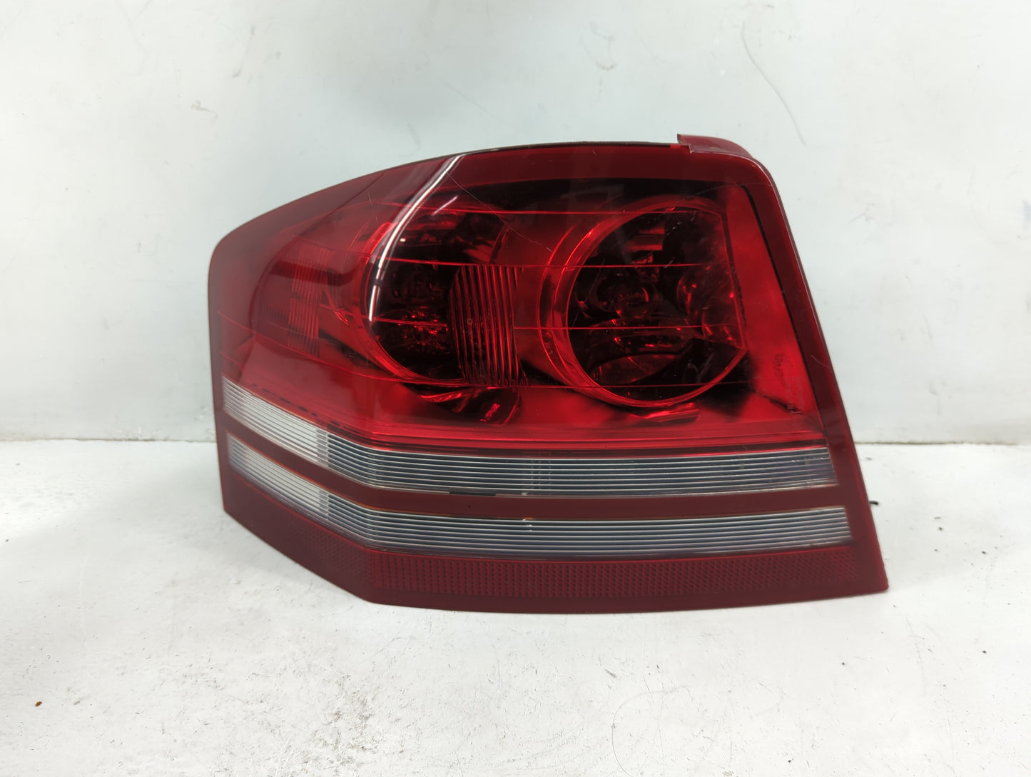 2008-2010 Dodge Avenger Tail Light Assembly Driver Left OEM P/N:05303991AD Fits Fits 2008 2009 2010 OEM Used Auto Parts - Oe