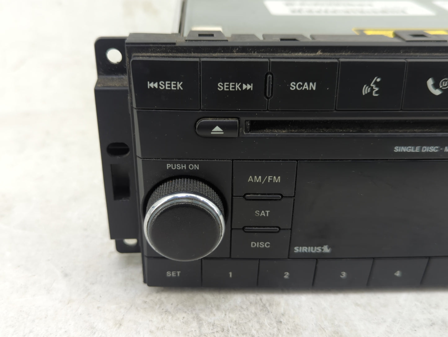 2008 Dodge Avenger Radio AM FM Cd Player Receiver Replacement P/N:P05064420AF Fits Fits 2007 OEM Used Auto Parts - Oemusedau