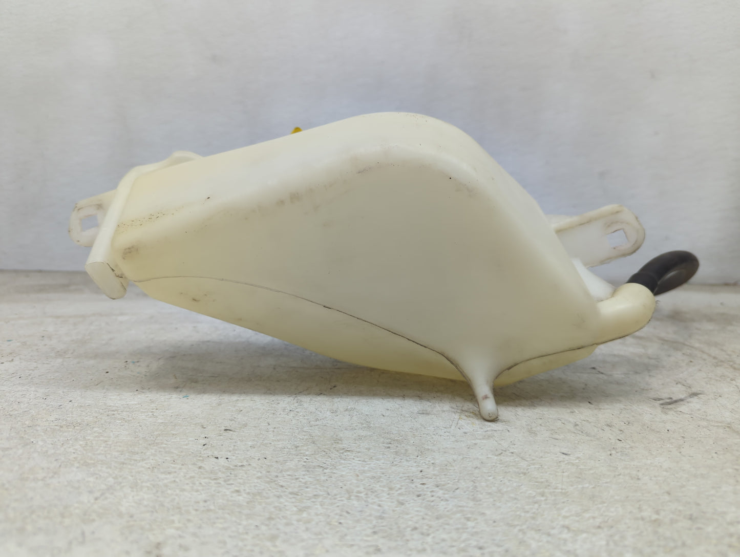 2008 Dodge Avenger Radiator Coolant Overflow Expansion Tank Bottle - Oemusedautoparts1.com