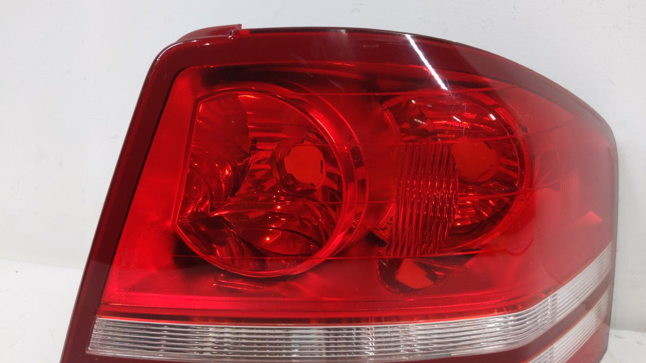 2008-2010 Dodge Avenger Tail Light Assembly Passenger Right OEM P/N:05303990AG E132707 Fits Fits 2008 2009 2010 OEM Used Aut
