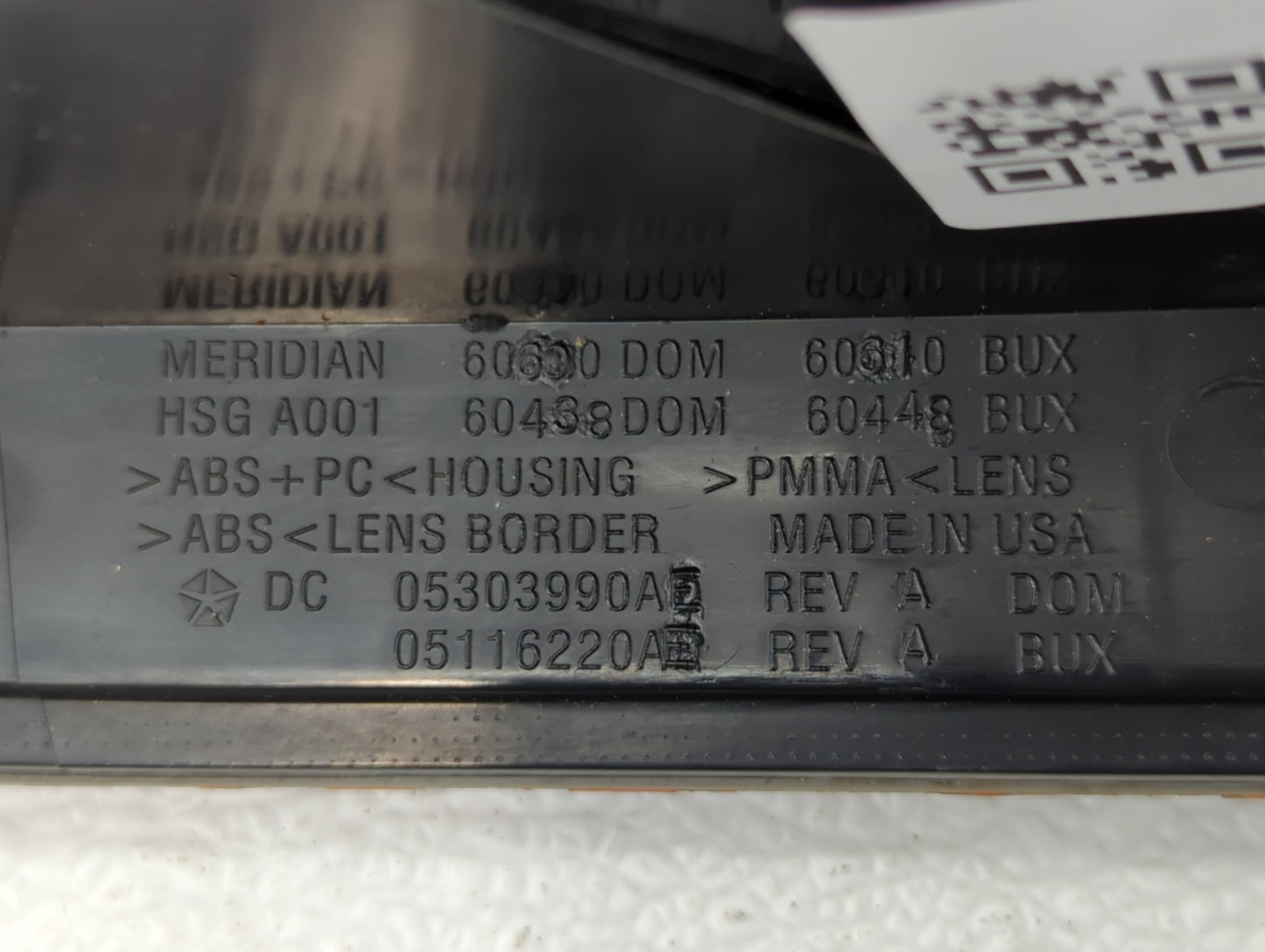 2008-2010 Dodge Avenger Tail Light Assembly Passenger Right OEM P/N:05303990AE 05303990AG Fits Fits 2008 2009 2010 OEM Used 