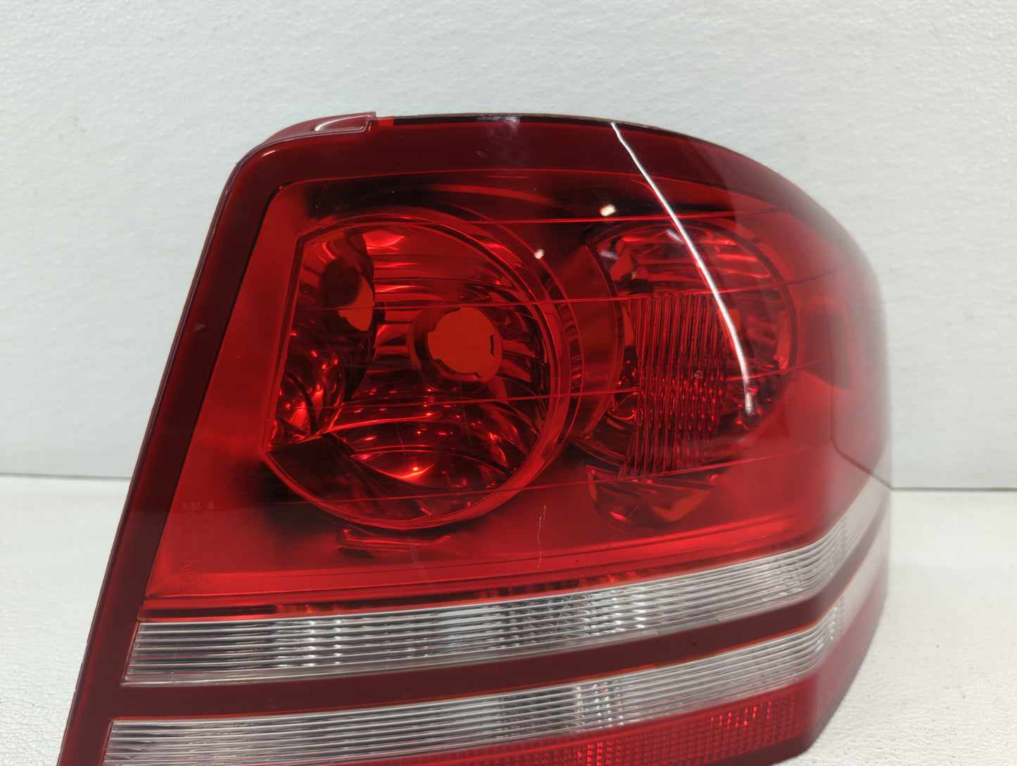 2008-2010 Dodge Avenger Tail Light Assembly Passenger Right OEM P/N:05303990AE 05303990AG Fits Fits 2008 2009 2010 OEM Used 
