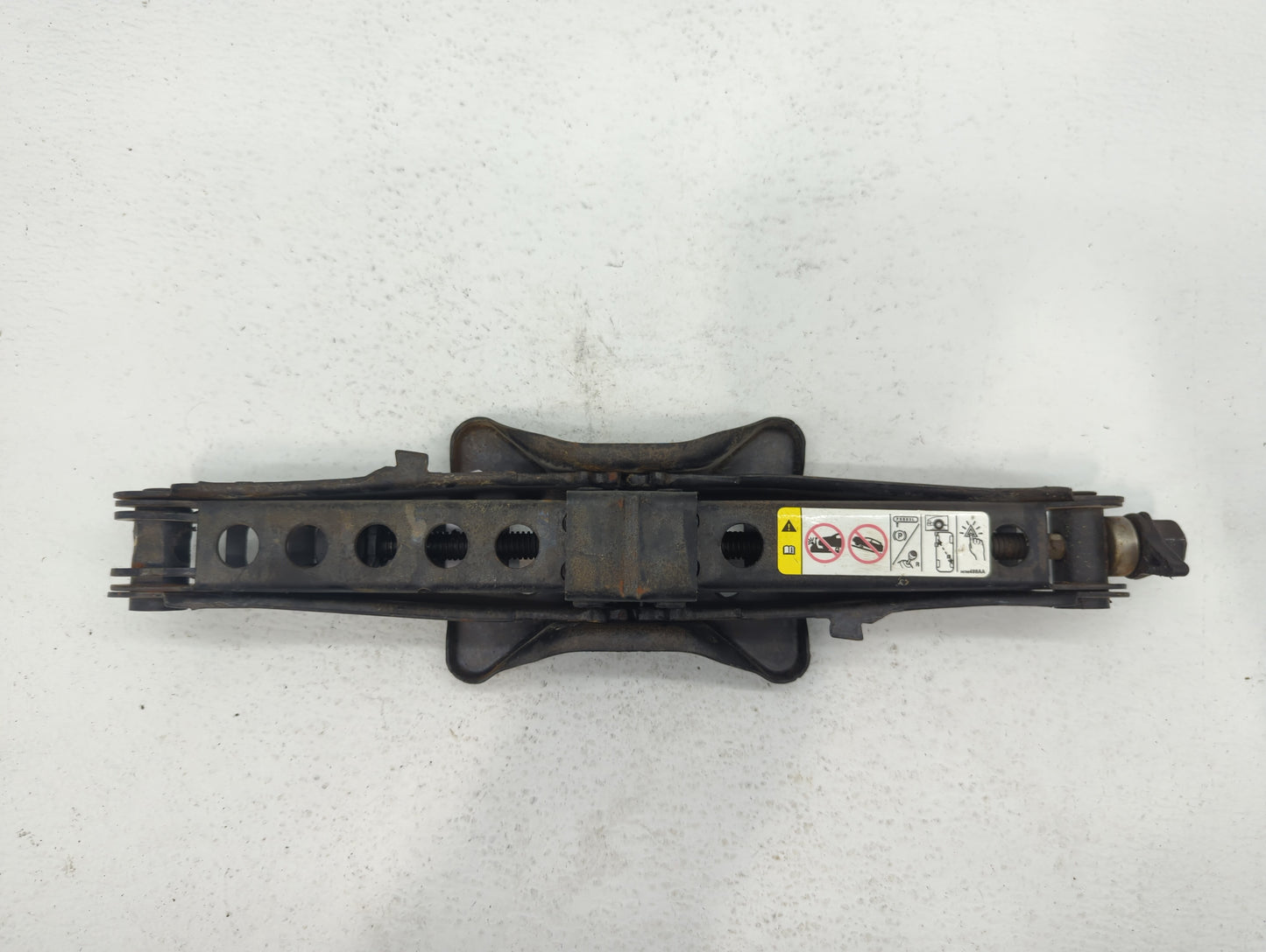 2008 Dodge Avenger Spare Scissor Car Jack - Oemusedautoparts1.com