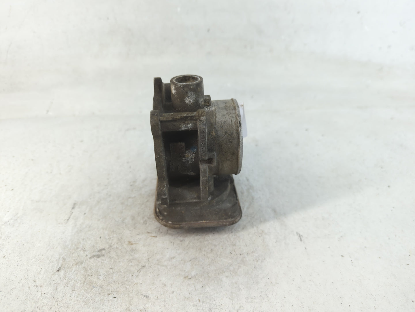 2008-2014 Dodge Avenger Throttle Body Fits Fits 2007 2008 2009 2010 2011 2012 2013 2014 2015 2016 2017 2018 OEM Used Auto Pa