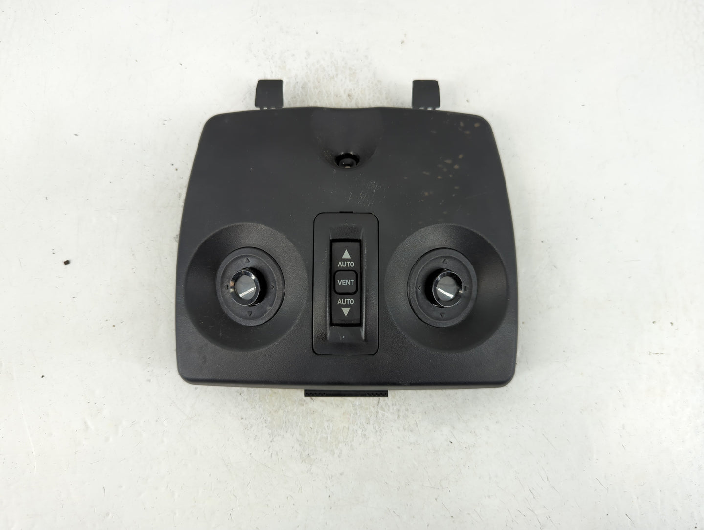 2008 Dodge Avenger Overhead Roof Console - Oemusedautoparts1.com