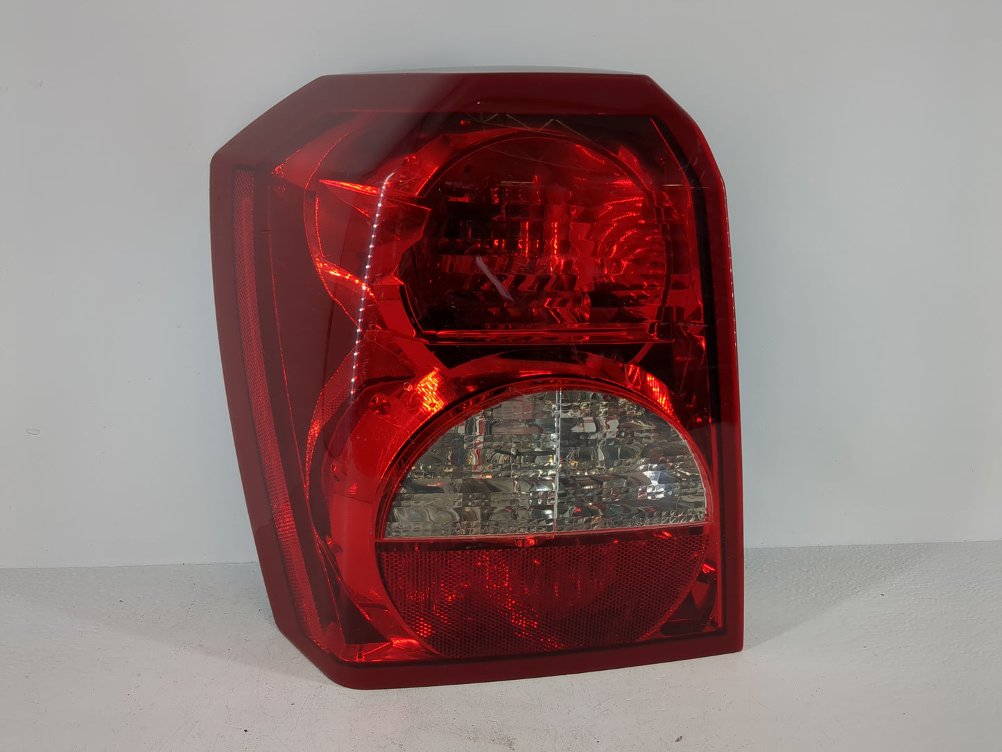 2008-2012 Dodge Caliber Tail Light Assembly Passenger Right OEM P/N:05303881 AH 05303753 A Fits Fits 2008 2009 2010 2011 201