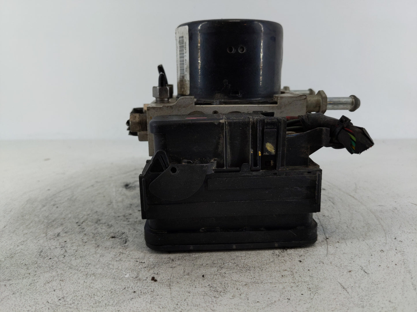 2008-2009 Dodge Caliber ABS Pump Control Module Replacement P/N:P68023303AC Fits Fits 2008 2009 OEM Used Auto Parts - Oemuse