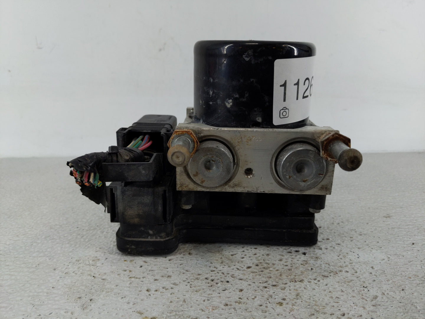 2008 Dodge Caliber ABS Pump Control Module Replacement P/N:P68023303AC Fits OEM Used Auto Parts - Oemusedautoparts1.com