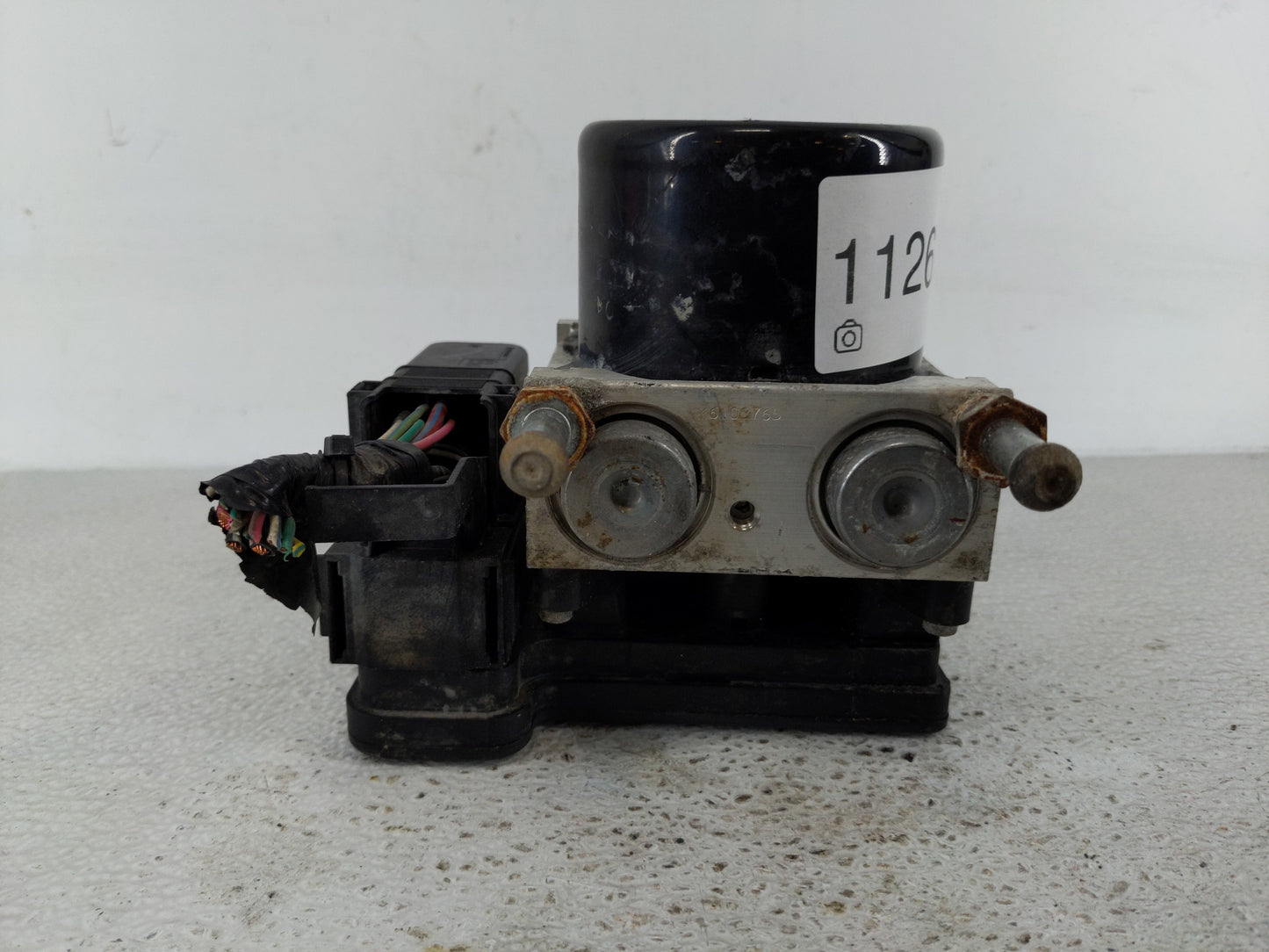 2008 Dodge Caliber ABS Pump Control Module Replacement P/N:P68023303AC Fits OEM Used Auto Parts - Oemusedautoparts1.com