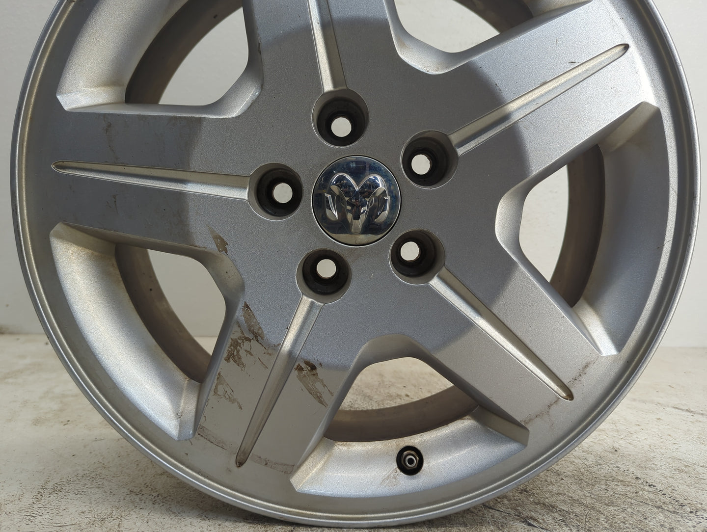 2007-2009 Dodge Caliber Oem Wheel Rim - Oemusedautoparts1.com