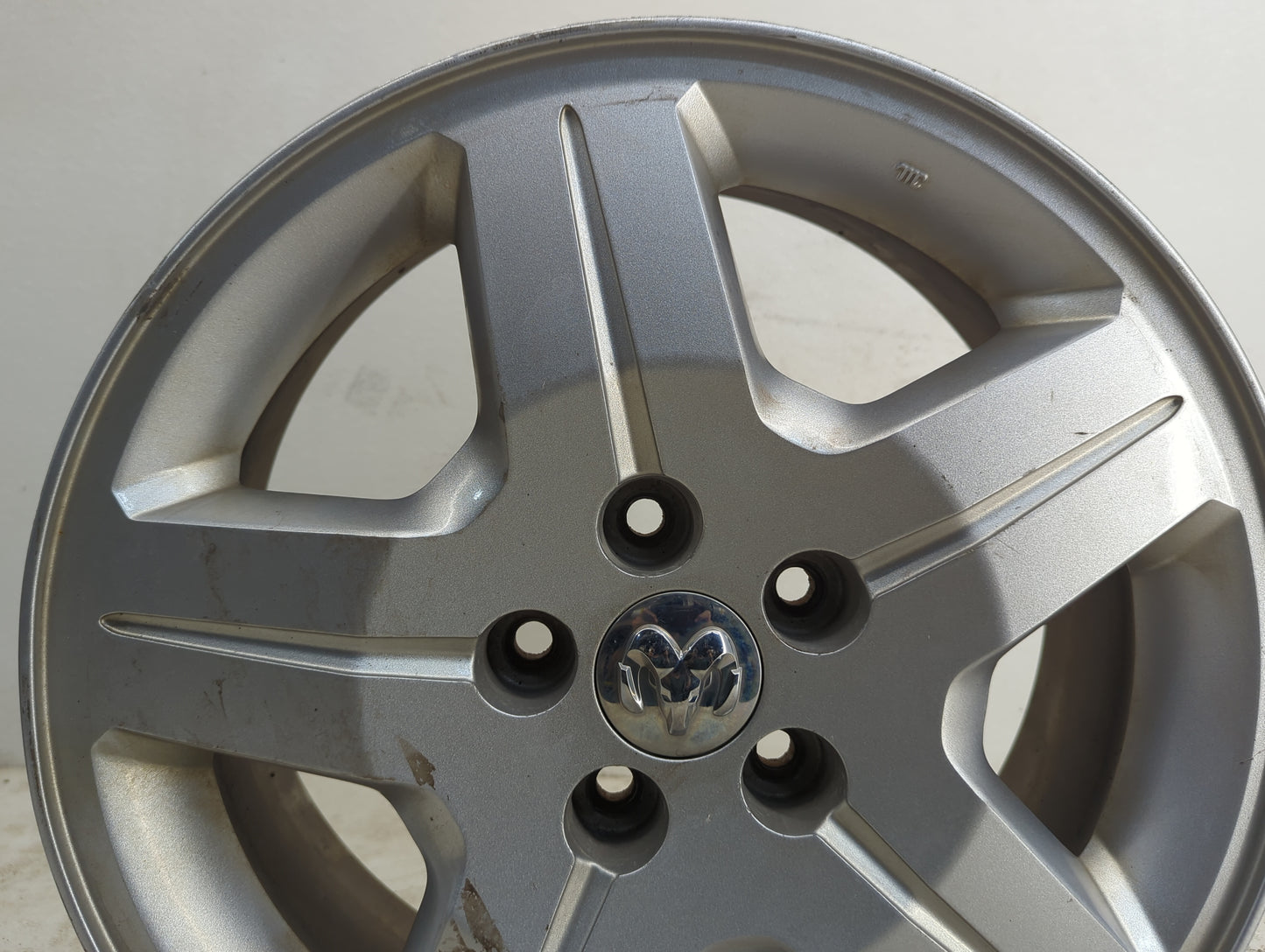 2007-2009 Dodge Caliber Oem Wheel Rim - Oemusedautoparts1.com