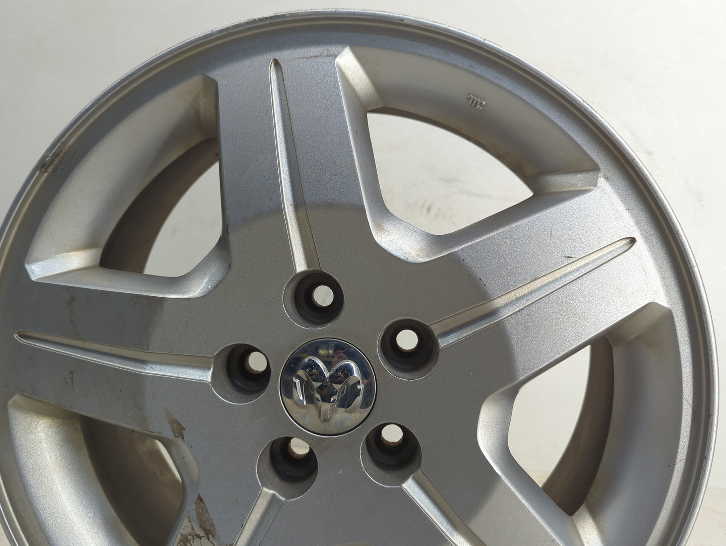 2007-2009 Dodge Caliber Oem Wheel Rim - Oemusedautoparts1.com