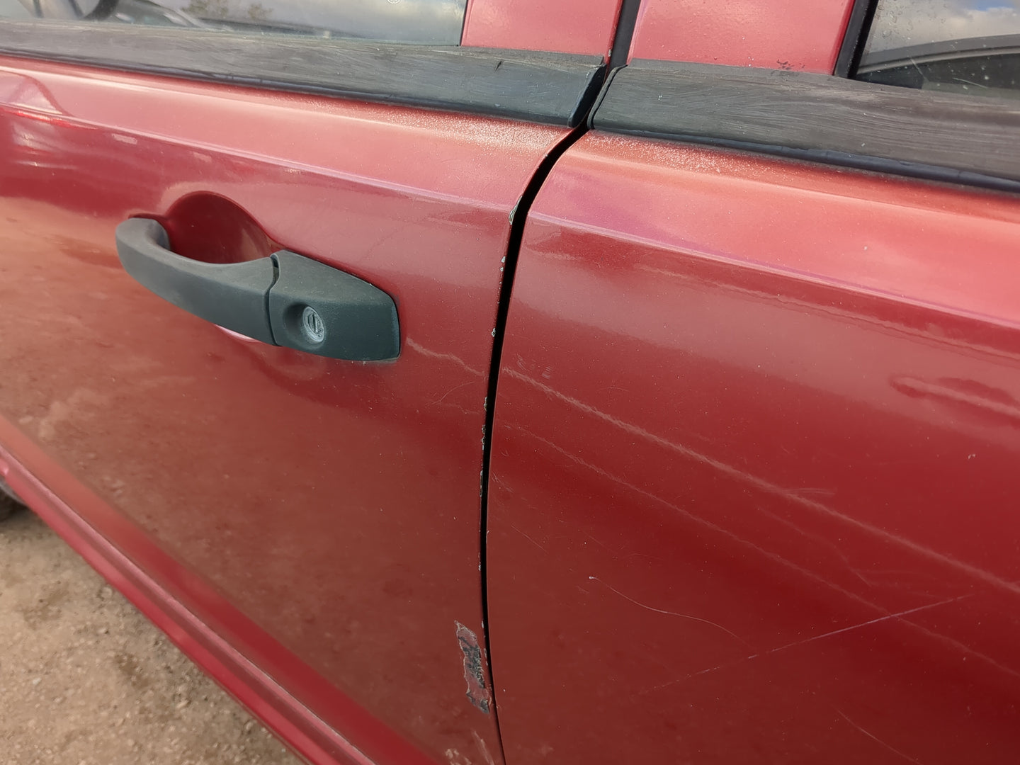 2007-2010 Dodge Caliber Driver Front Door Oem 1214803 - Oemusedautoparts1.com