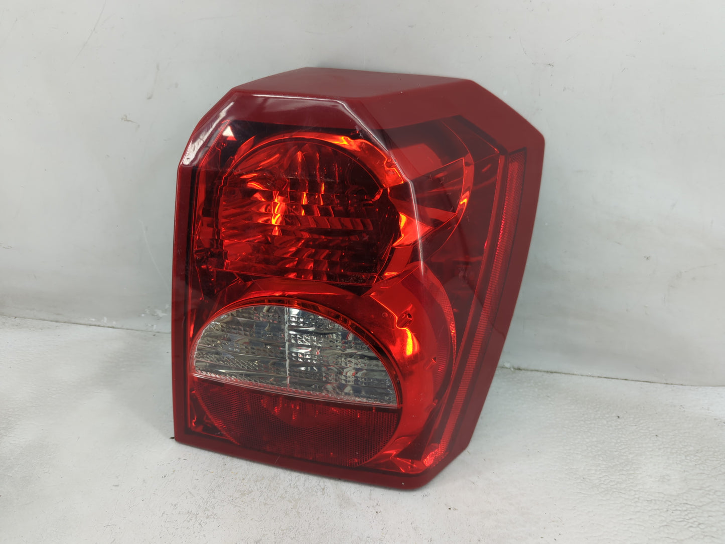 2008-2012 Dodge Caliber Tail Light Assembly Passenger Right OEM Fits Fits 2008 2009 2010 2011 2012 OEM Used Auto Parts - Oem