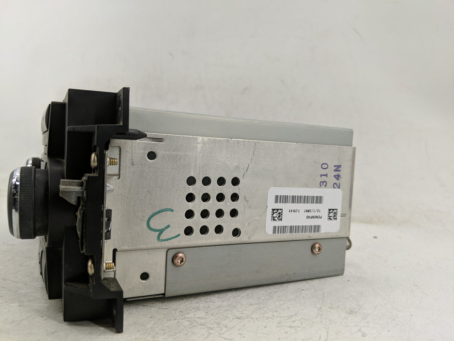 2007-2009 Dodge Caliber Radio AM FM Cd Player Receiver Replacement P/N:P05064171AM Fits Fits 2004 2005 2006 2007 2008 2009 2