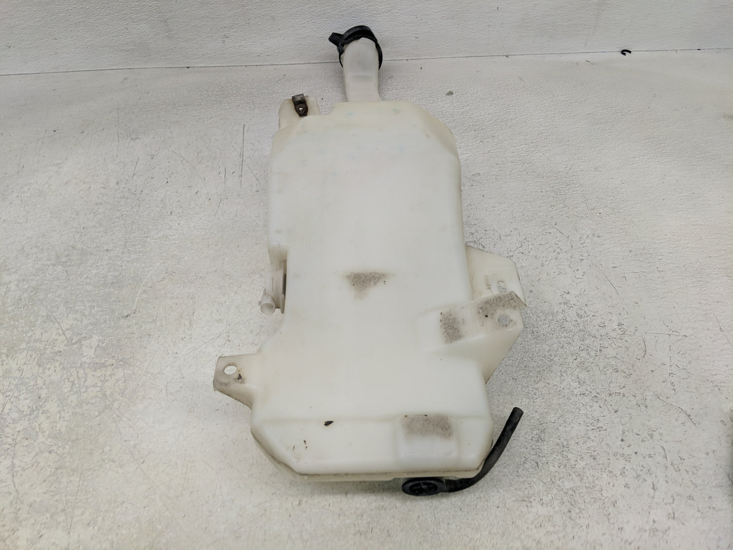 2007-2012 Dodge Caliber Windshield Washer Fluid Reservoir Bottle Oem - Oemusedautoparts1.com