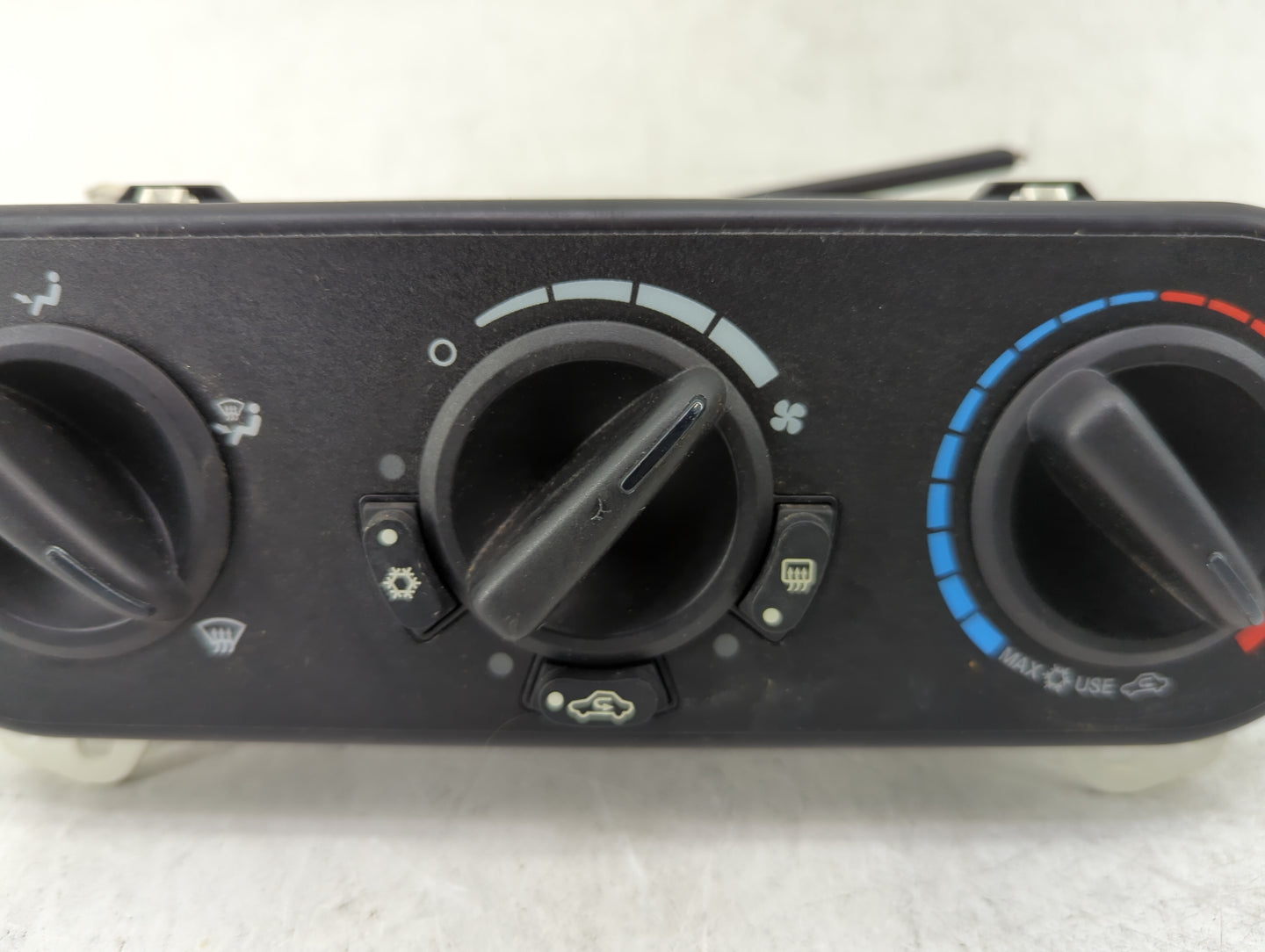 2007-2009 Dodge Caliber Climate Control Module Temperature AC/Heater Replacement P/N:P55111874AC Fits Fits 2007 2008 2009 OE