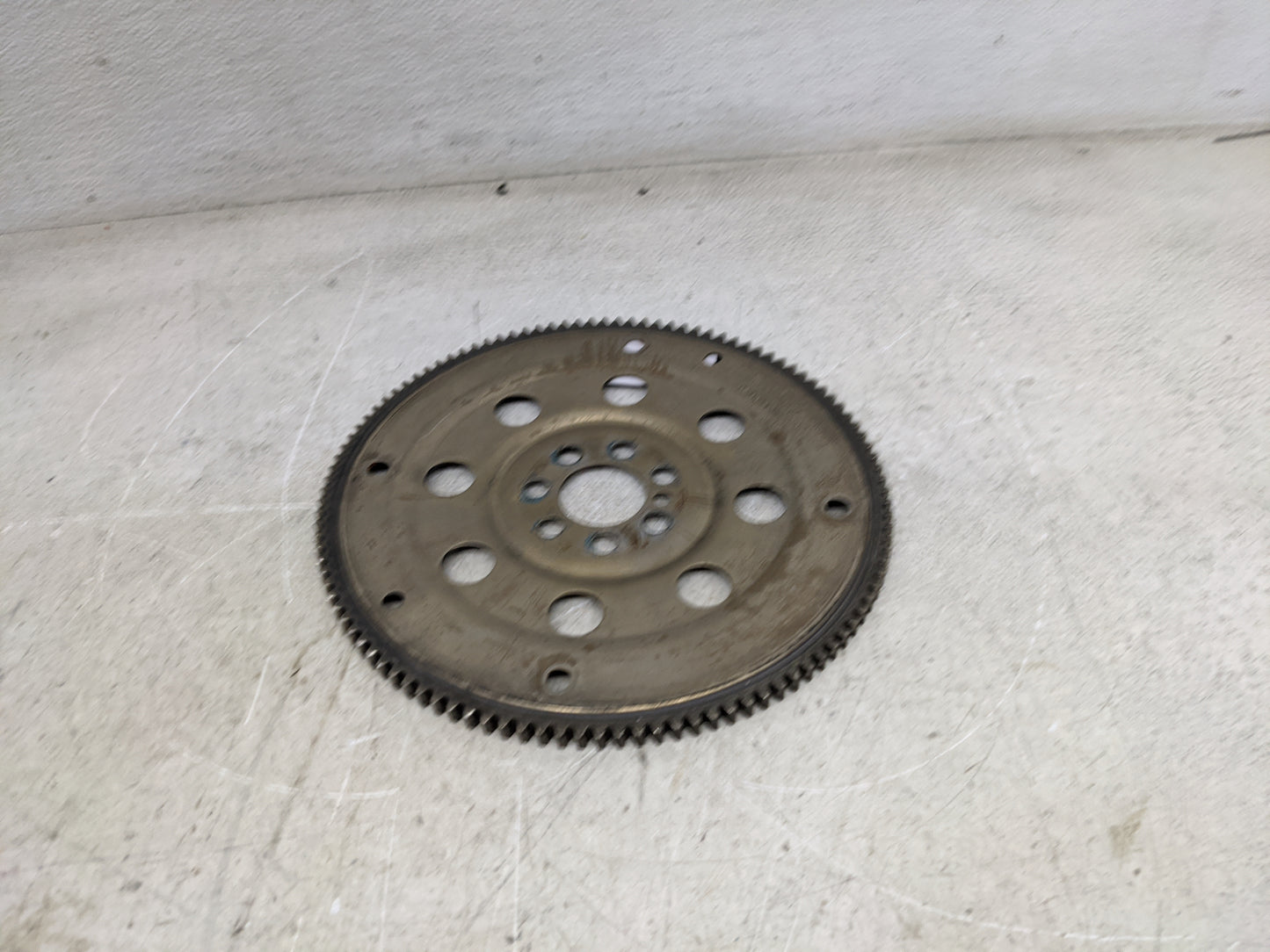 2008 Dodge Caliber Transmission Flywheel Flexplate P/N:28AA-9727G Fits OEM Used Auto Parts - Oemusedautoparts1.com
