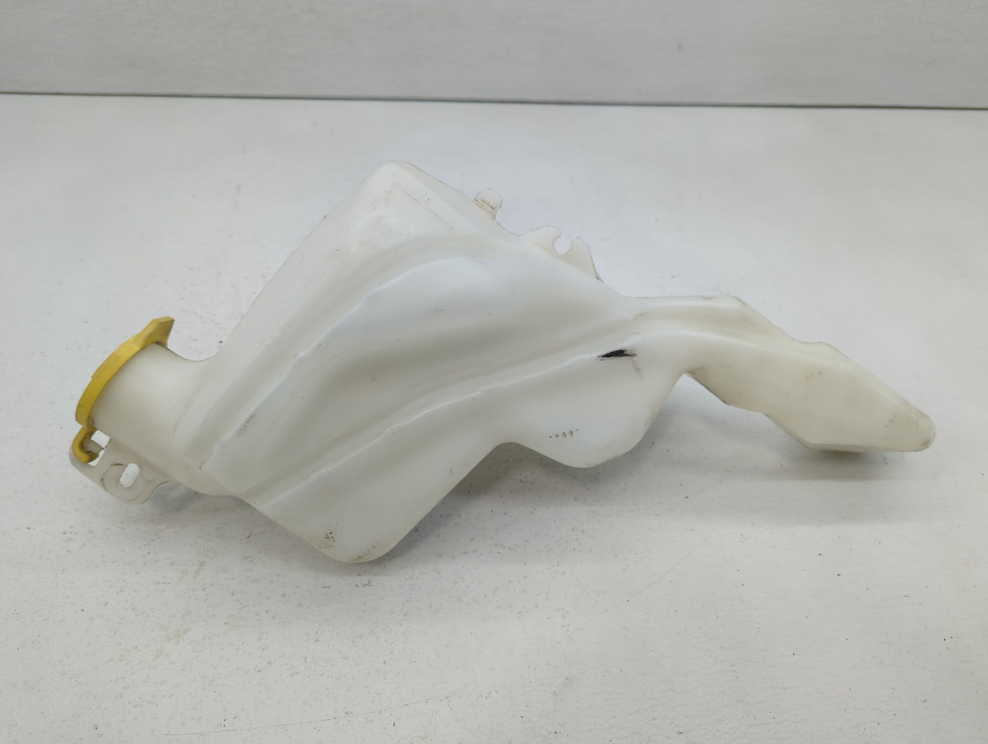 2007-2012 Dodge Caliber Windshield Washer Fluid Reservoir Bottle Oem - Oemusedautoparts1.com