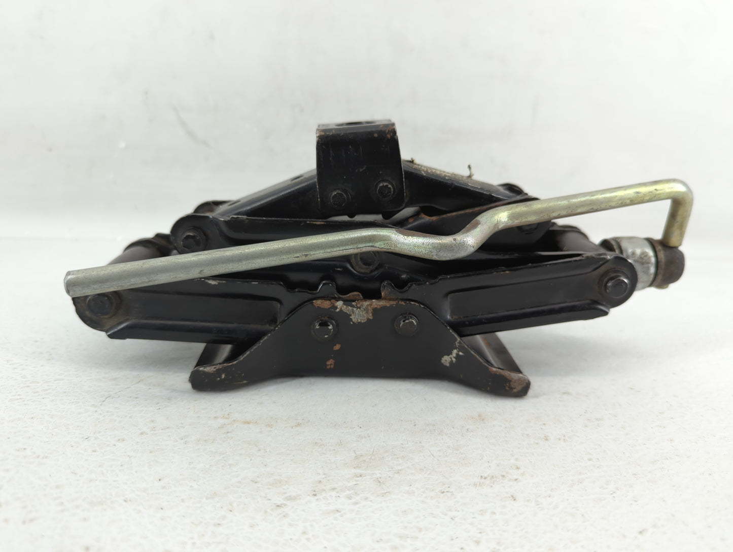 2008 Dodge Caliber Spare Scissor Car Jack - Oemusedautoparts1.com