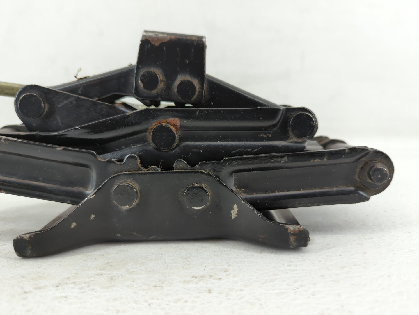 2008 Dodge Caliber Spare Scissor Car Jack - Oemusedautoparts1.com