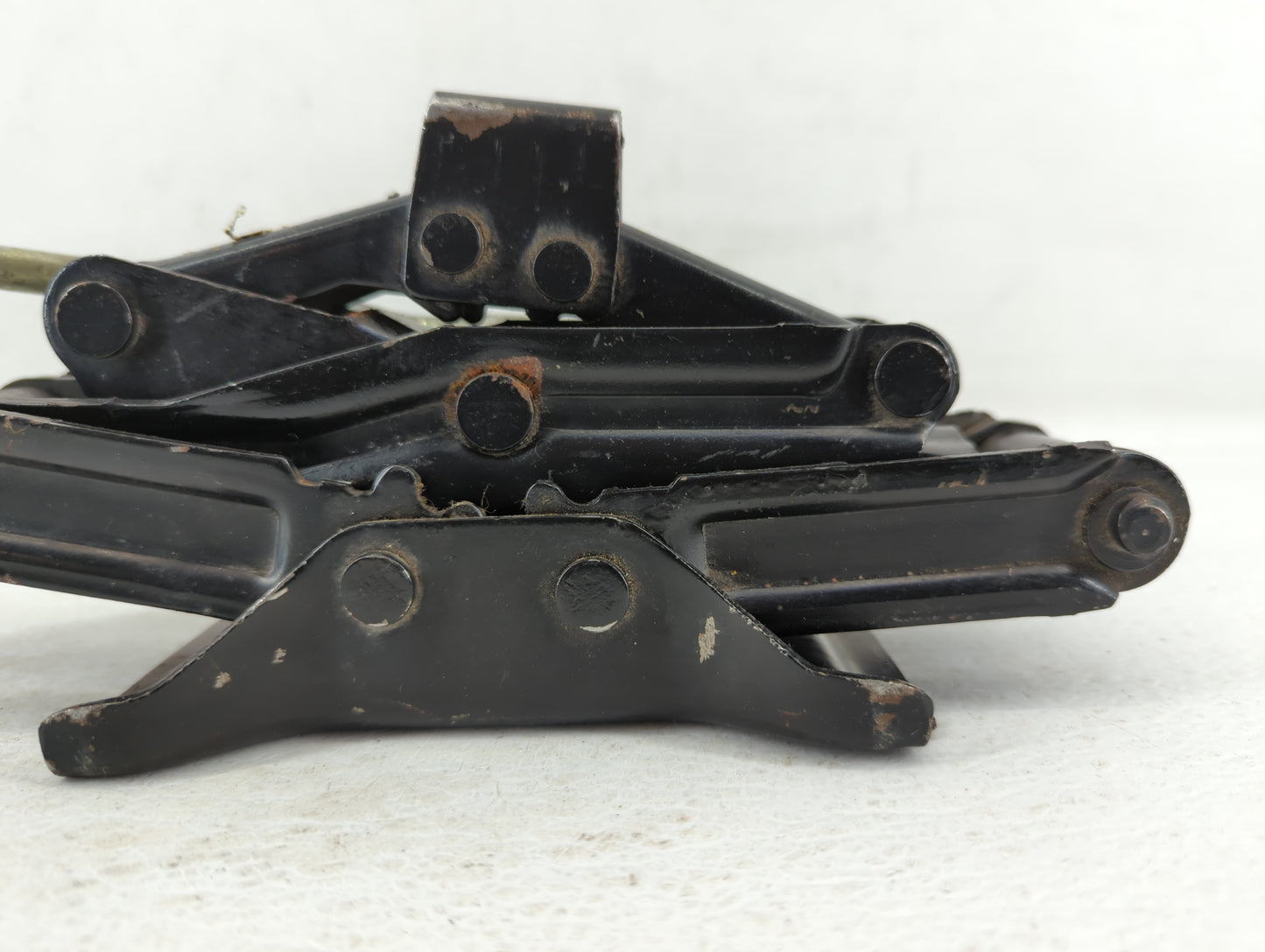 2008 Dodge Caliber Spare Scissor Car Jack - Oemusedautoparts1.com