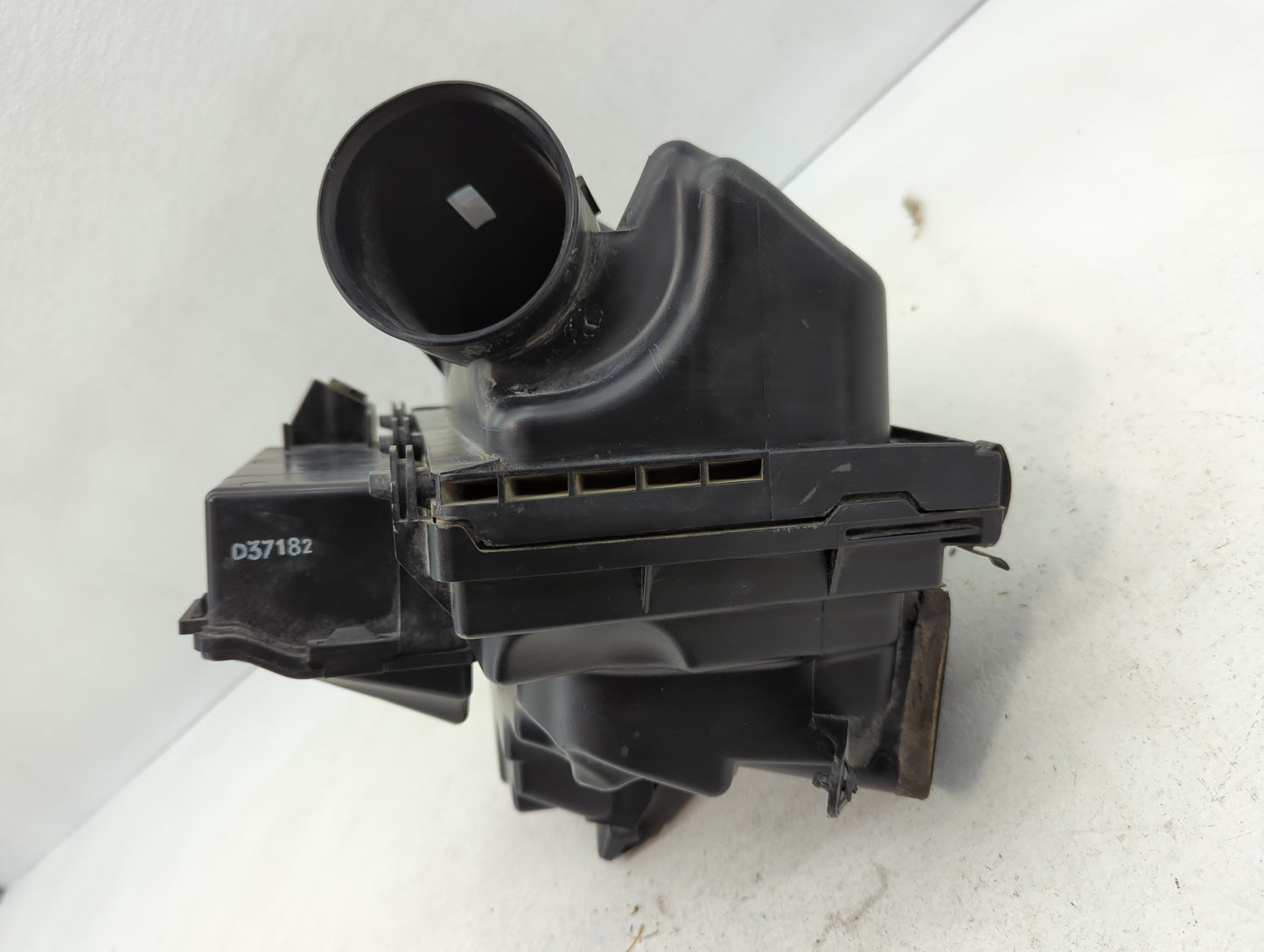 2007-2010 Dodge Caliber Air Cleaner Intake-duct Hose Tube - Oemusedautoparts1.com
