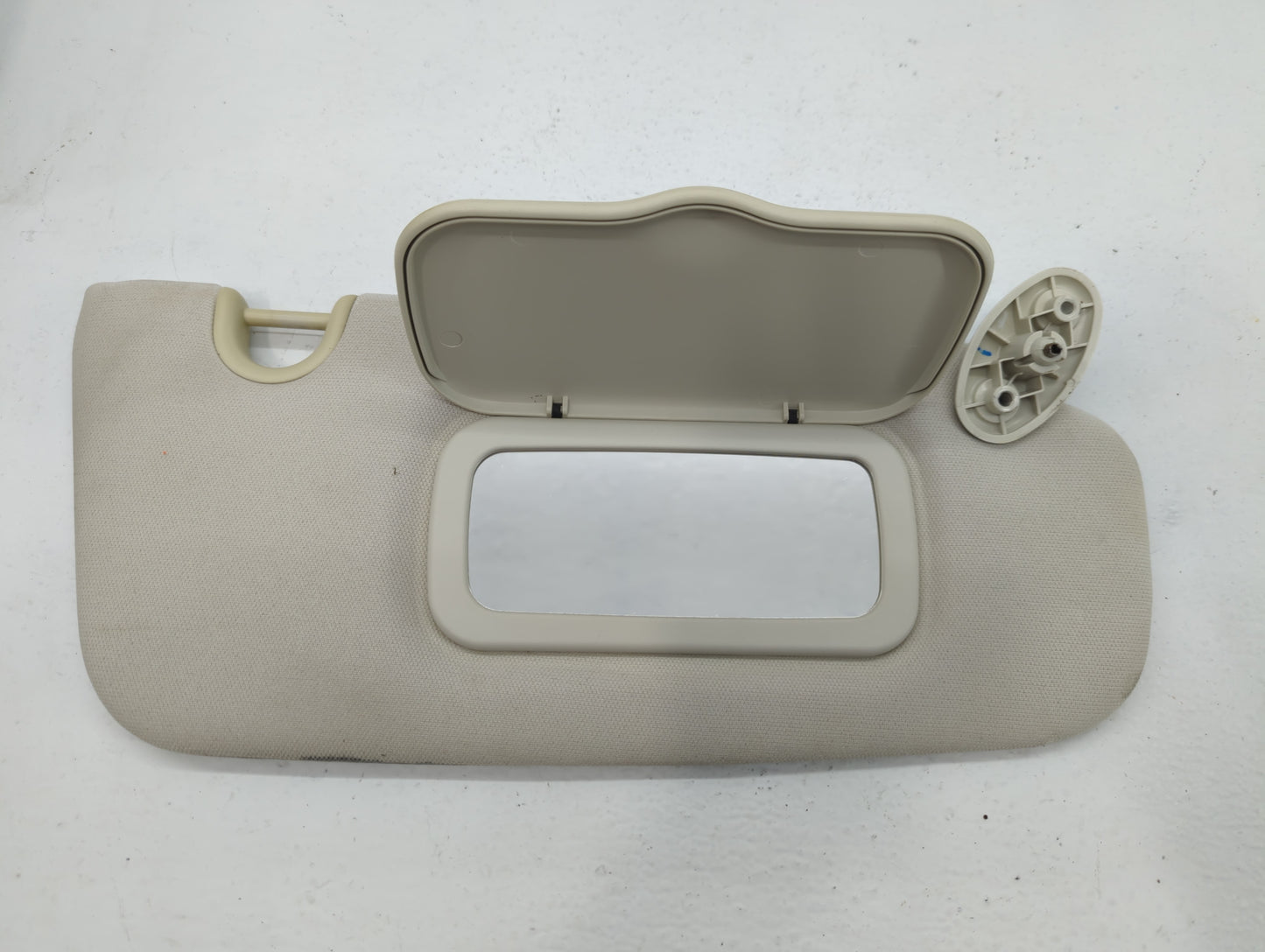 2007-2008 Dodge Caliber Sun Visor Shade Replacement Passenger Right Mirror Fits Fits 2007 2008 OEM Used Auto Parts - Oemused
