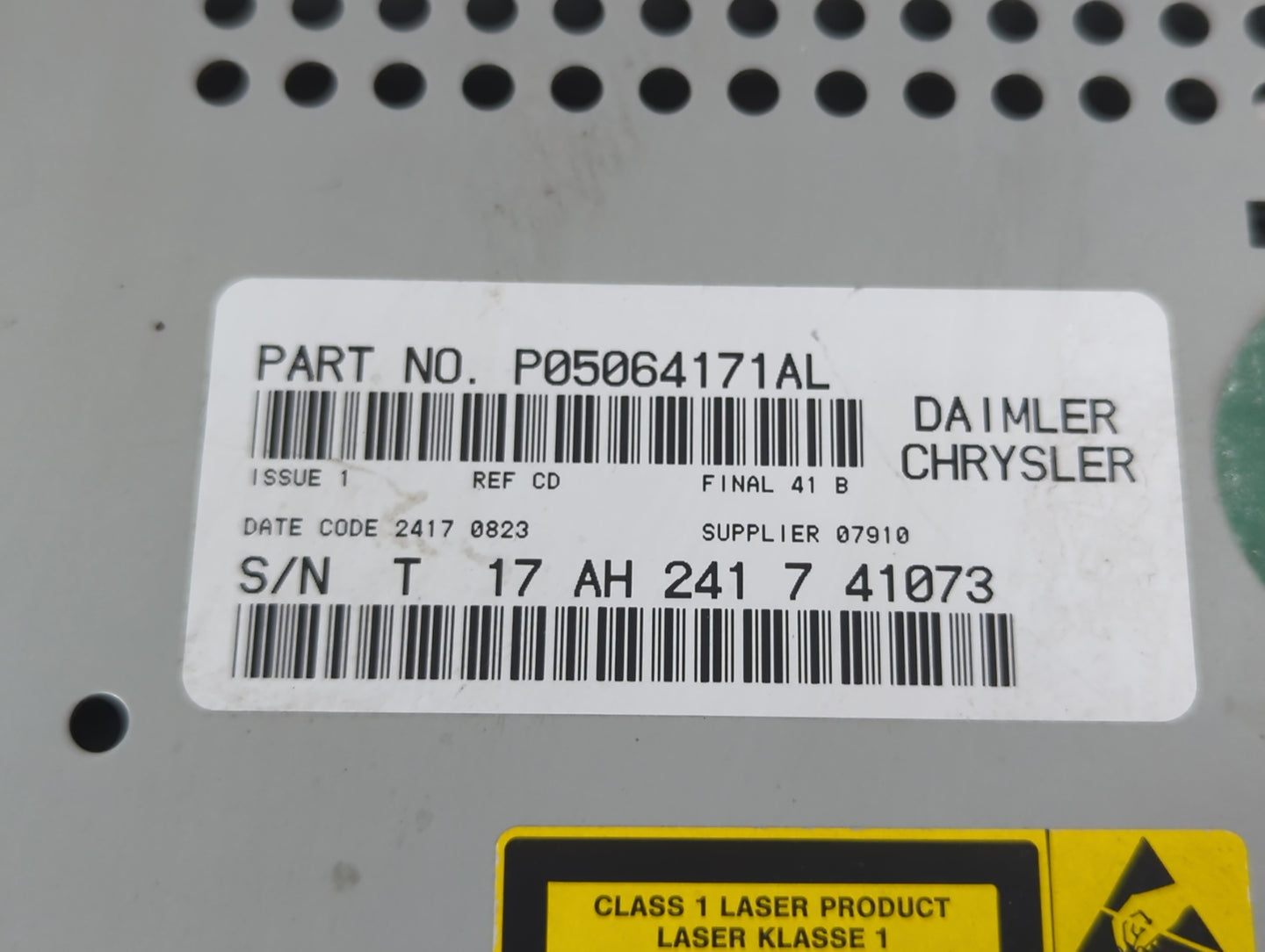 2008-2009 Dodge Caliber Radio AM FM Cd Player Receiver Replacement P/N:P05064171AL Fits Fits 2008 2009 2010 OEM Used Auto Pa