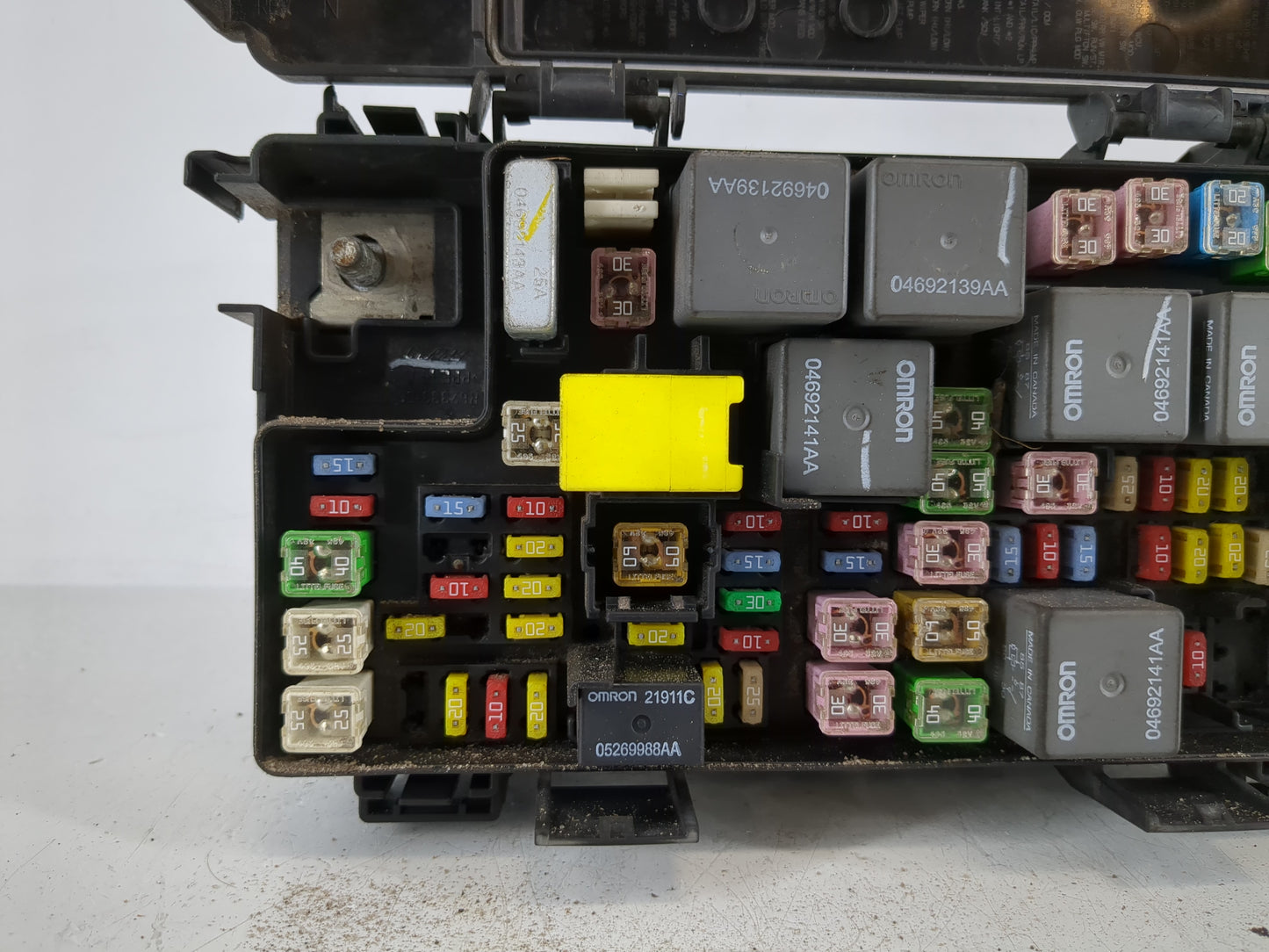Dodge Caravan Fusebox Fuse Box Relay Module Tipm 56049720at - Oemusedautoparts1.com