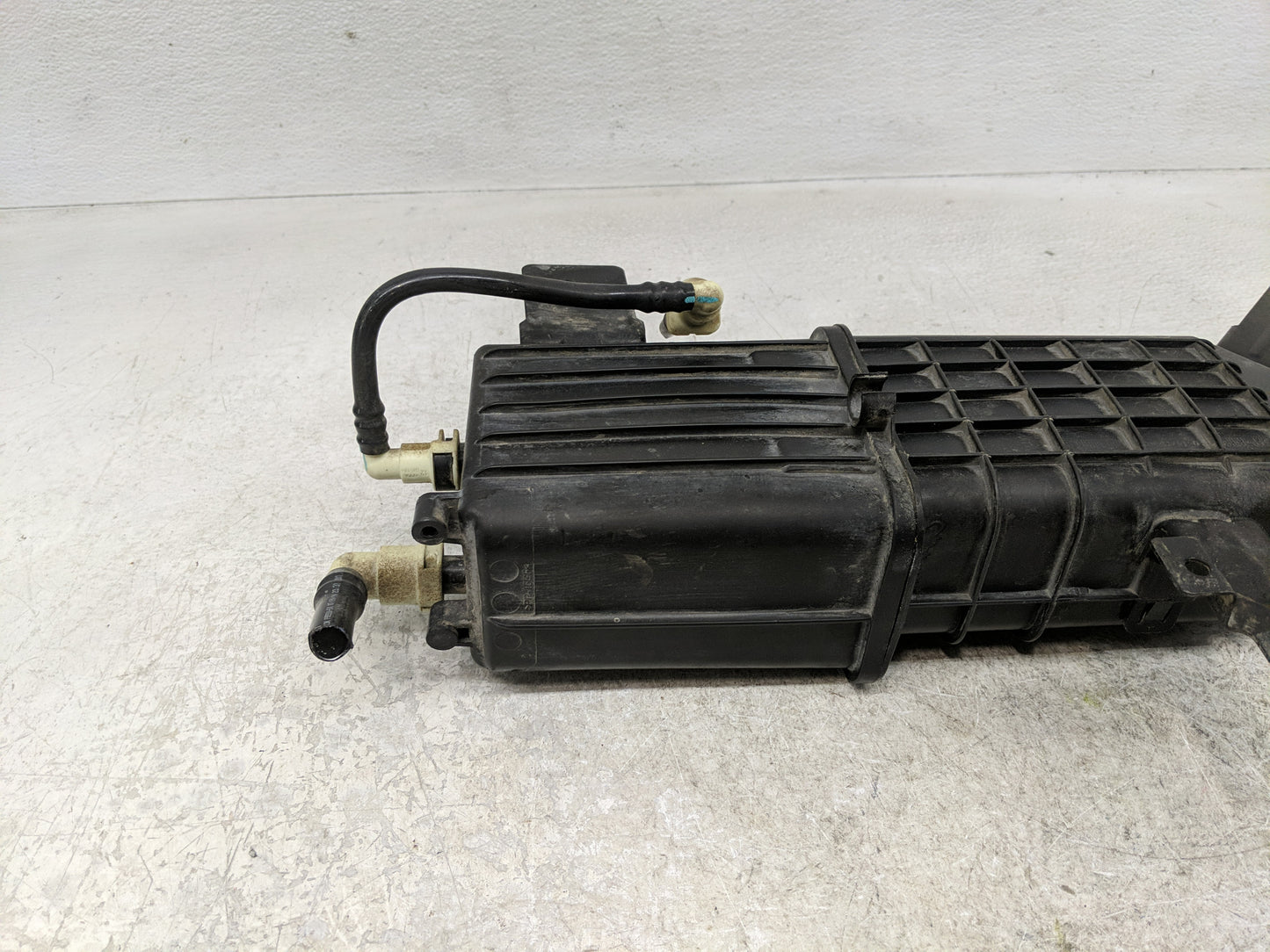 2008 Dodge Caravan Fuel Vapor Charcoal Canister - Oemusedautoparts1.com