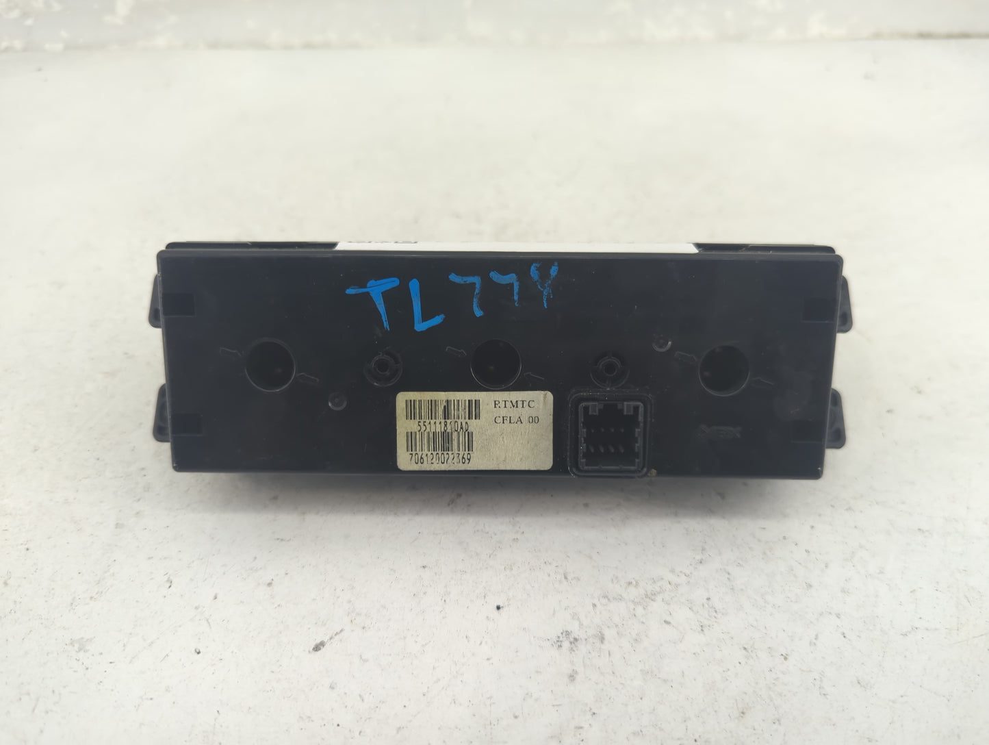 2008 Dodge Caravan Climate Control Module Temperature AC/Heater Replacement P/N:55111810AD Fits Fits 2009 2010 2011 OEM Used