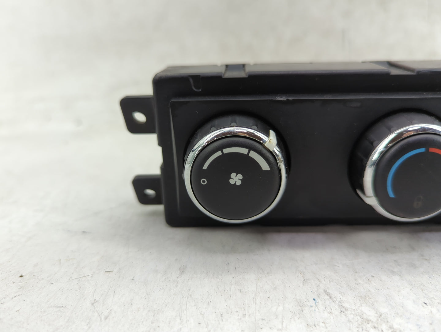 2008 Dodge Caravan Climate Control Module Temperature AC/Heater Replacement P/N:55111810AD Fits Fits 2009 2010 2011 OEM Used