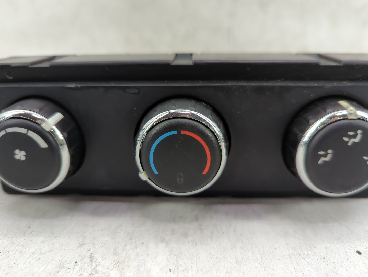 2008 Dodge Caravan Climate Control Module Temperature AC/Heater Replacement P/N:55111810AD Fits Fits 2009 2010 2011 OEM Used