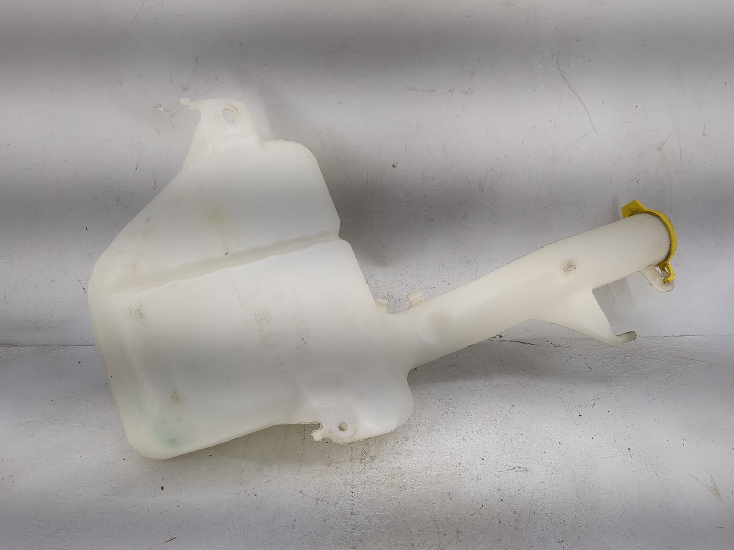 Dodge Caravan Windshield Washer Fluid Reservoir Bottle 1482178 - Oemusedautoparts1.com