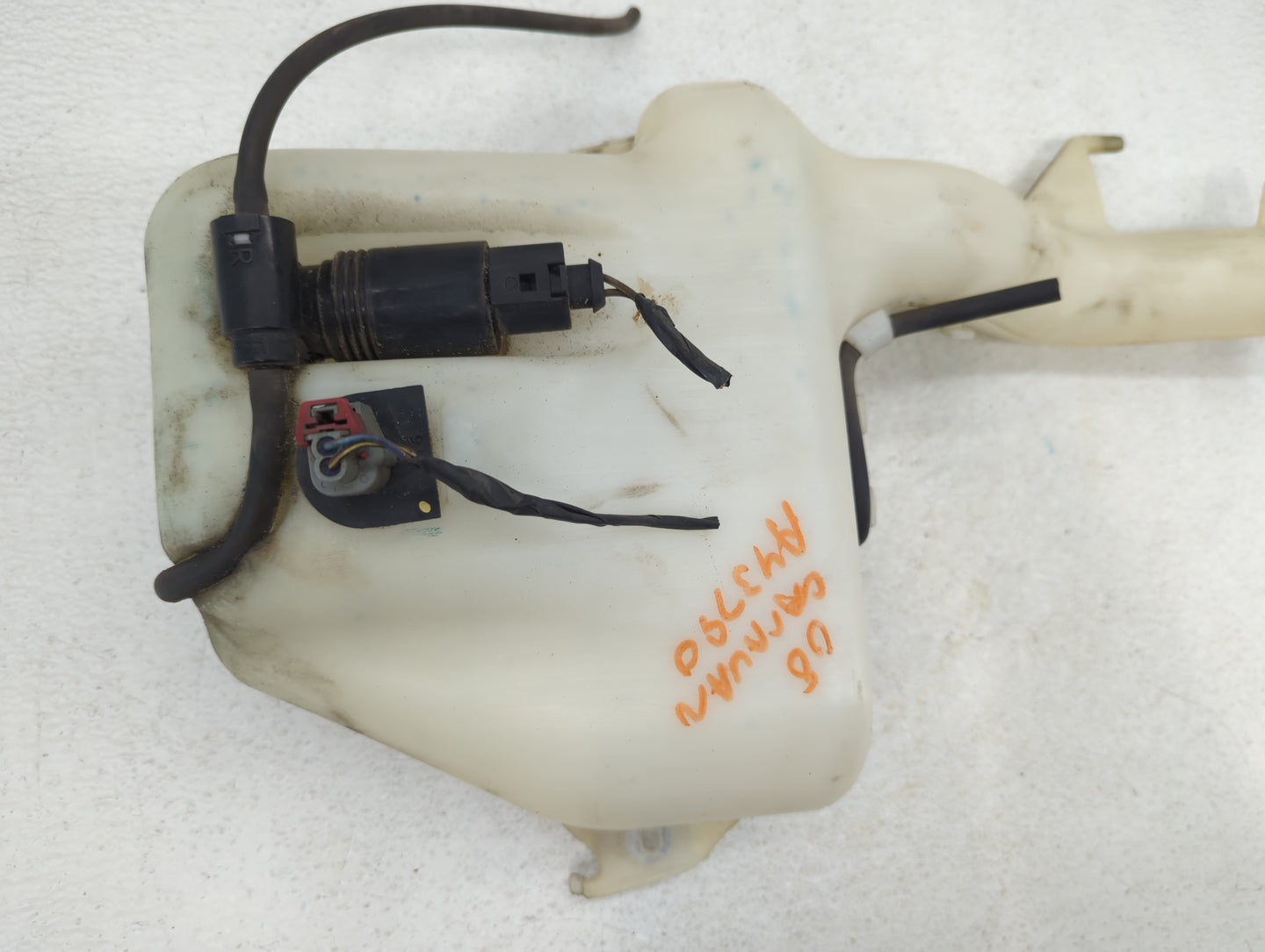 Dodge Caravan Windshield Washer Fluid Reservoir Bottle Oem - Oemusedautoparts1.com