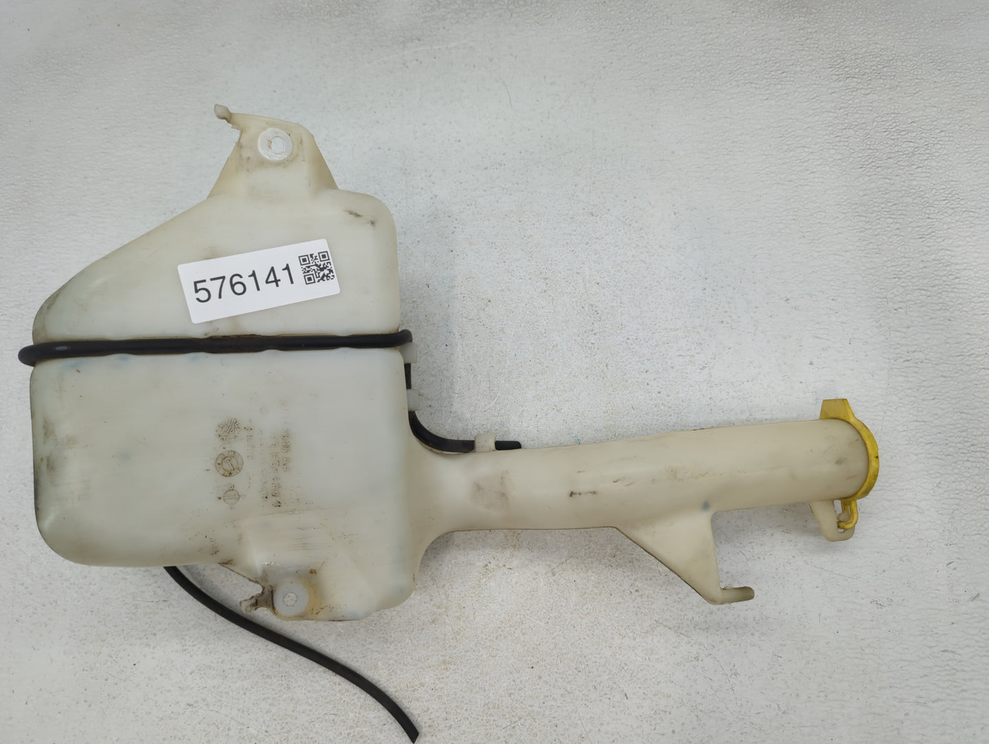 Dodge Caravan Windshield Washer Fluid Reservoir Bottle Oem - Oemusedautoparts1.com