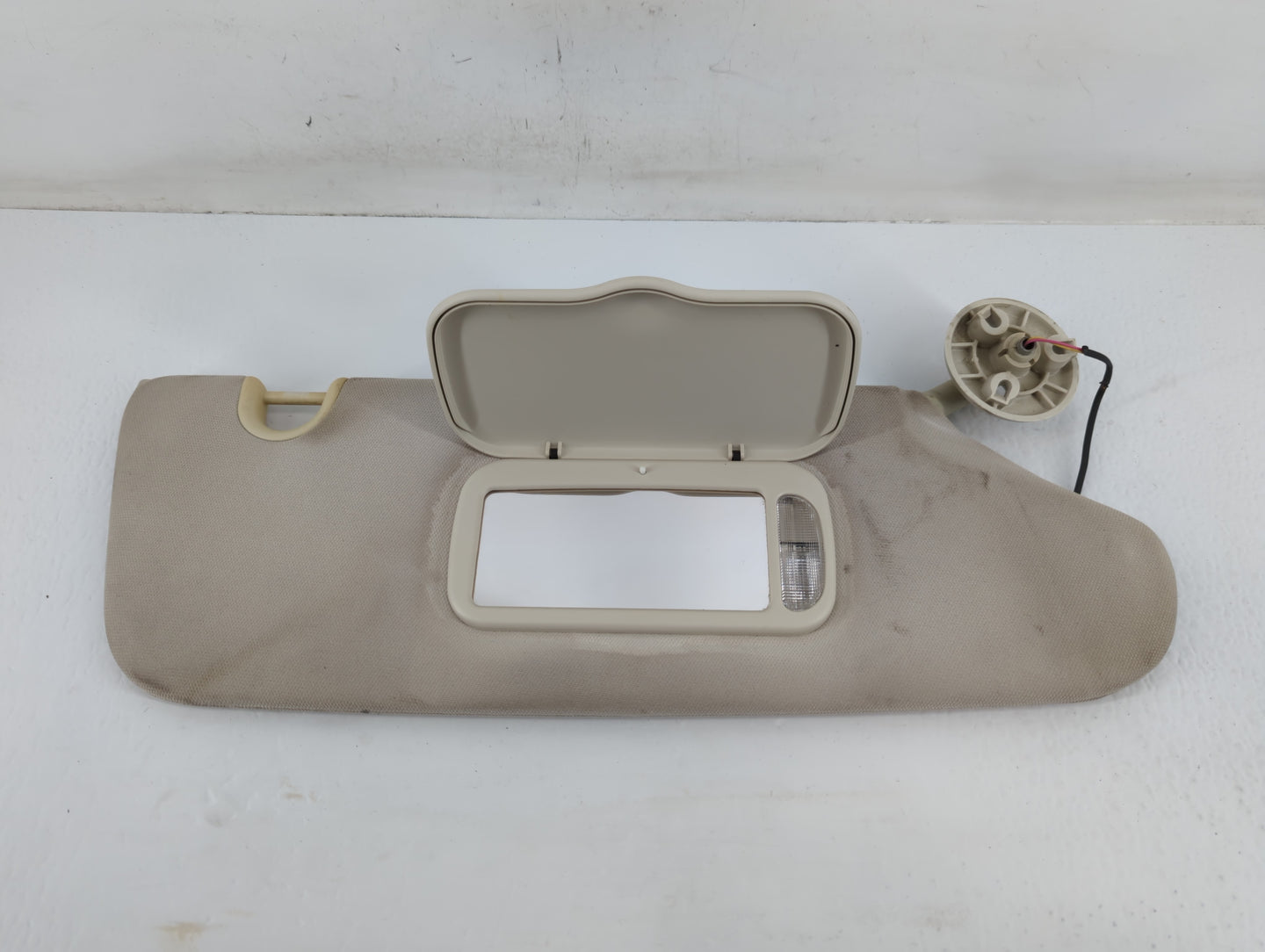 2008 Dodge Caravan Sun Visor Shade Replacement Passenger Right Mirror Fits Fits 2009 2010 OEM Used Auto Parts - Oemusedautop