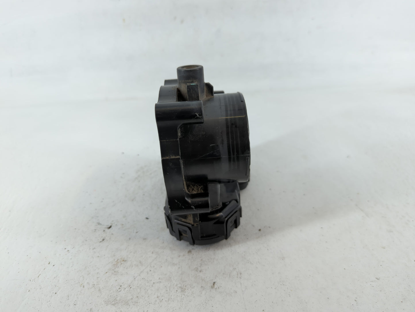 2008 Dodge Caravan Throttle Body P/N:0 280 750 460 04593858AA Fits Fits 2009 2010 2011 OEM Used Auto Parts - Oemusedautopart