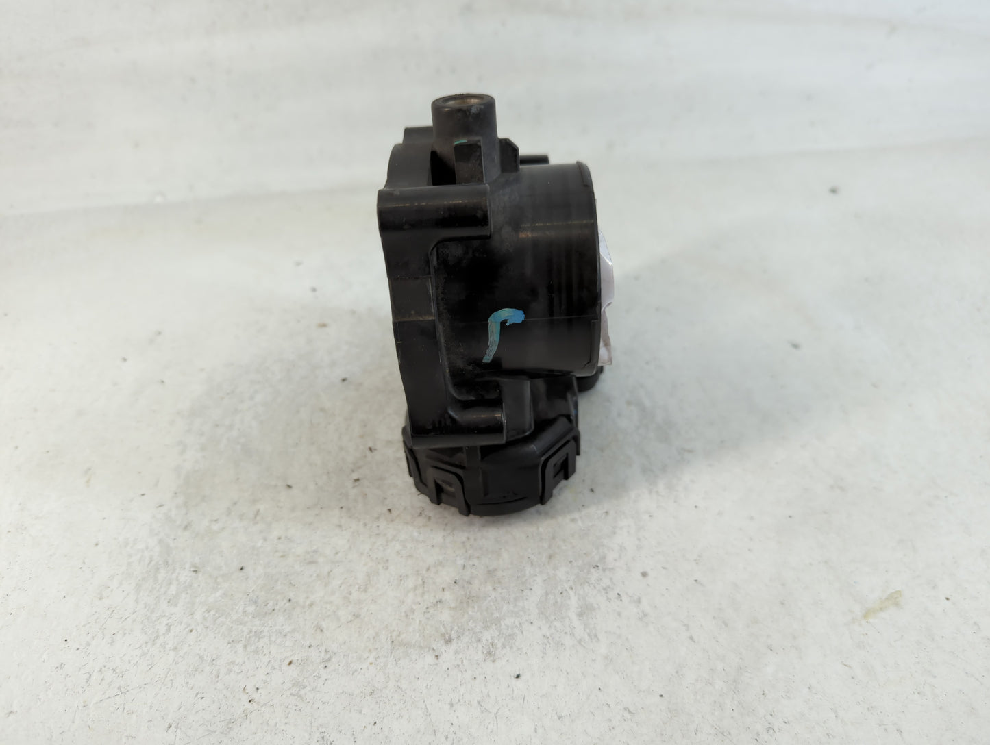 2008 Dodge Caravan Throttle Body P/N:0 280 750 460 04593858AA Fits Fits 2009 2010 2011 OEM Used Auto Parts - Oemusedautopart