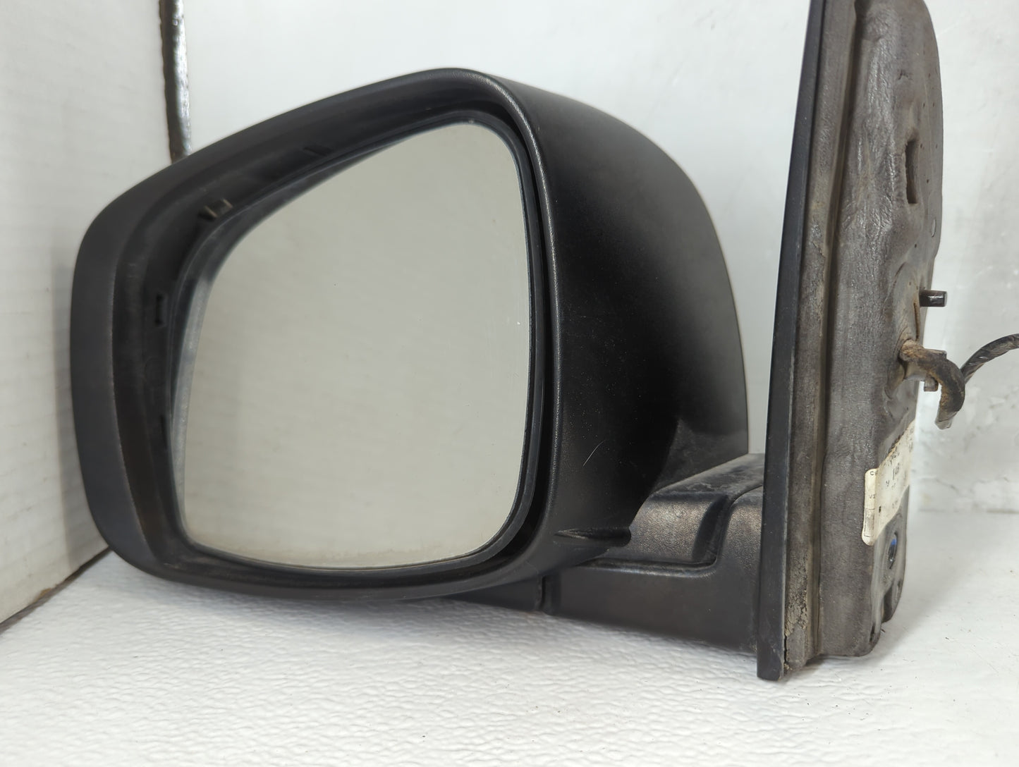 2008 Dodge Caravan Driver Side View Mirror - Left Door Mirror OEM Used - Oemusedautoparts1.com