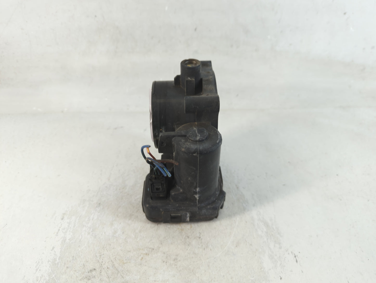 2008 Dodge Caravan Throttle Body Fits Fits 2009 2010 2011 OEM Used Auto Parts - Oemusedautoparts1.com