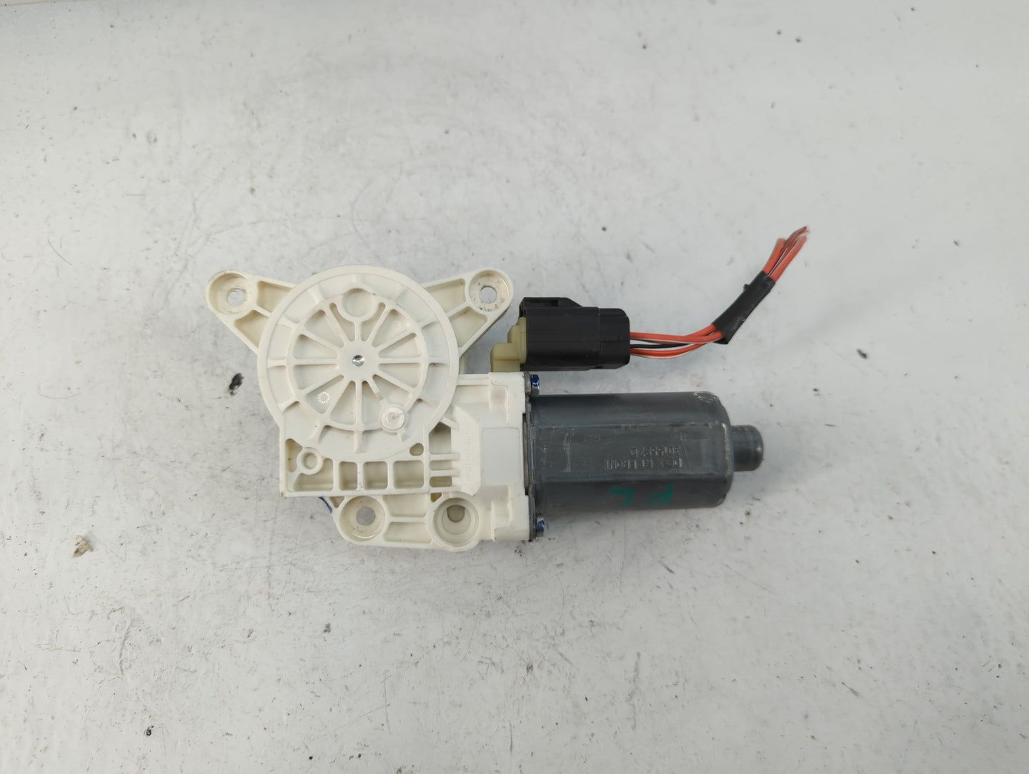Dodge Caravan Passenger Front Right Power Window Motor - Oemusedautoparts1.com