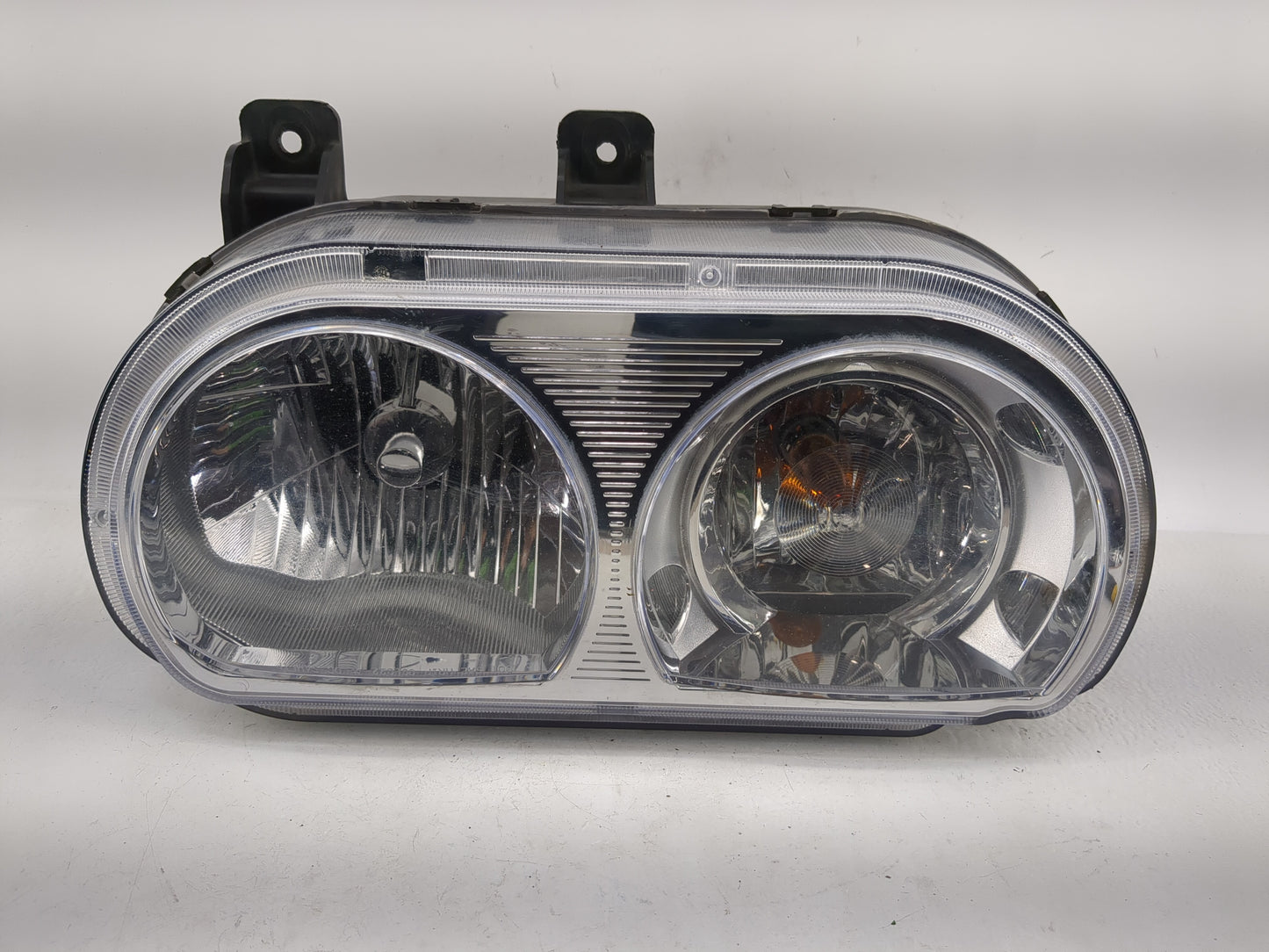 2008-2014 Dodge Challenger Driver Left Oem Head Light Headlight Lamp - Oemusedautoparts1.com