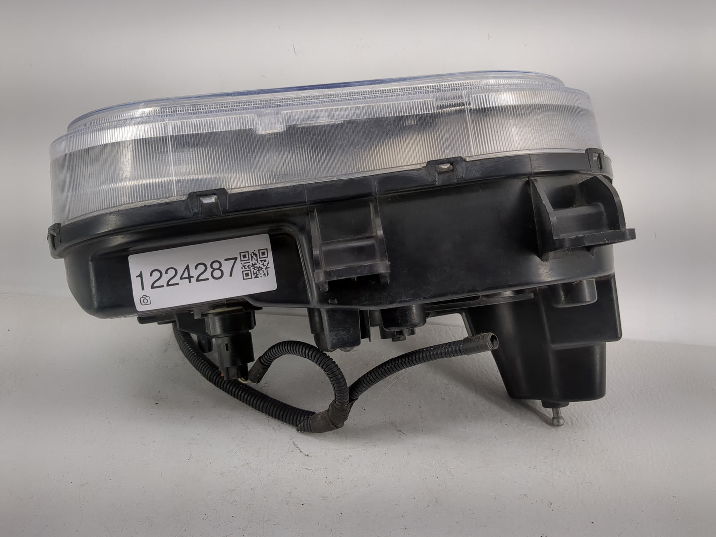 2008-2014 Dodge Challenger Driver Left Oem Head Light Headlight Lamp - Oemusedautoparts1.com
