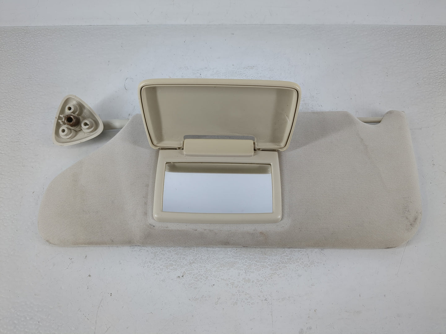 2008-2010 Dodge Charger Sun Visor Shade Replacement Driver Left Mirror Fits Fits 2008 2009 2010 OEM Used Auto Parts - Oemuse
