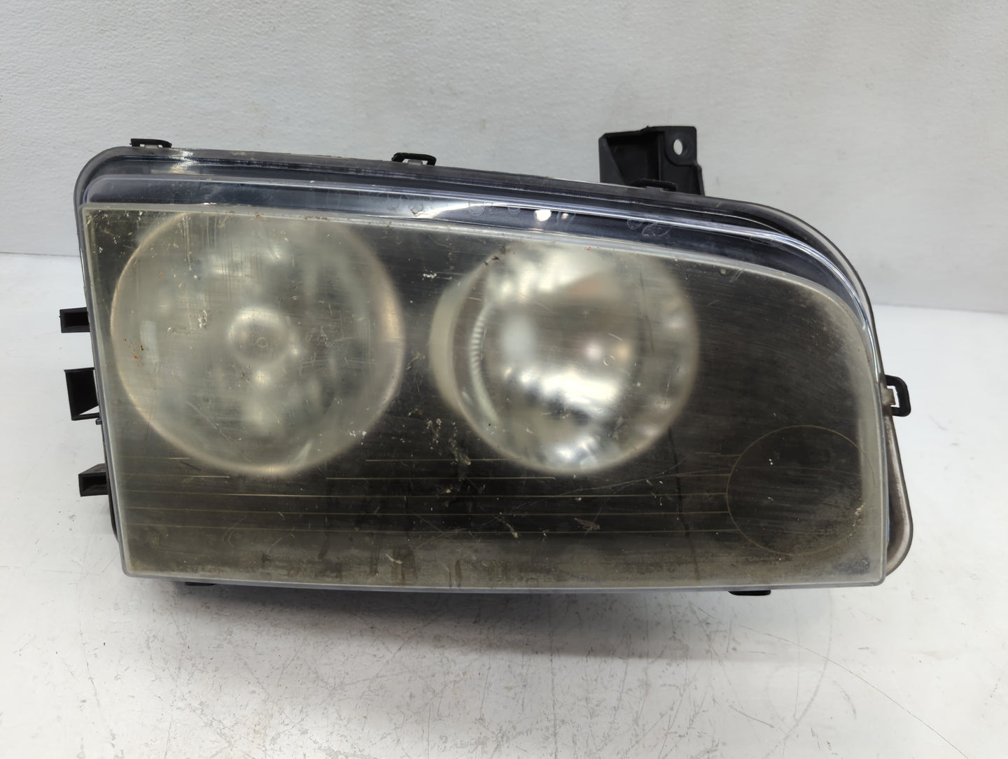 2008-2010 Dodge Charger Passenger Right Oem Head Light Headlight Lamp - Oemusedautoparts1.com