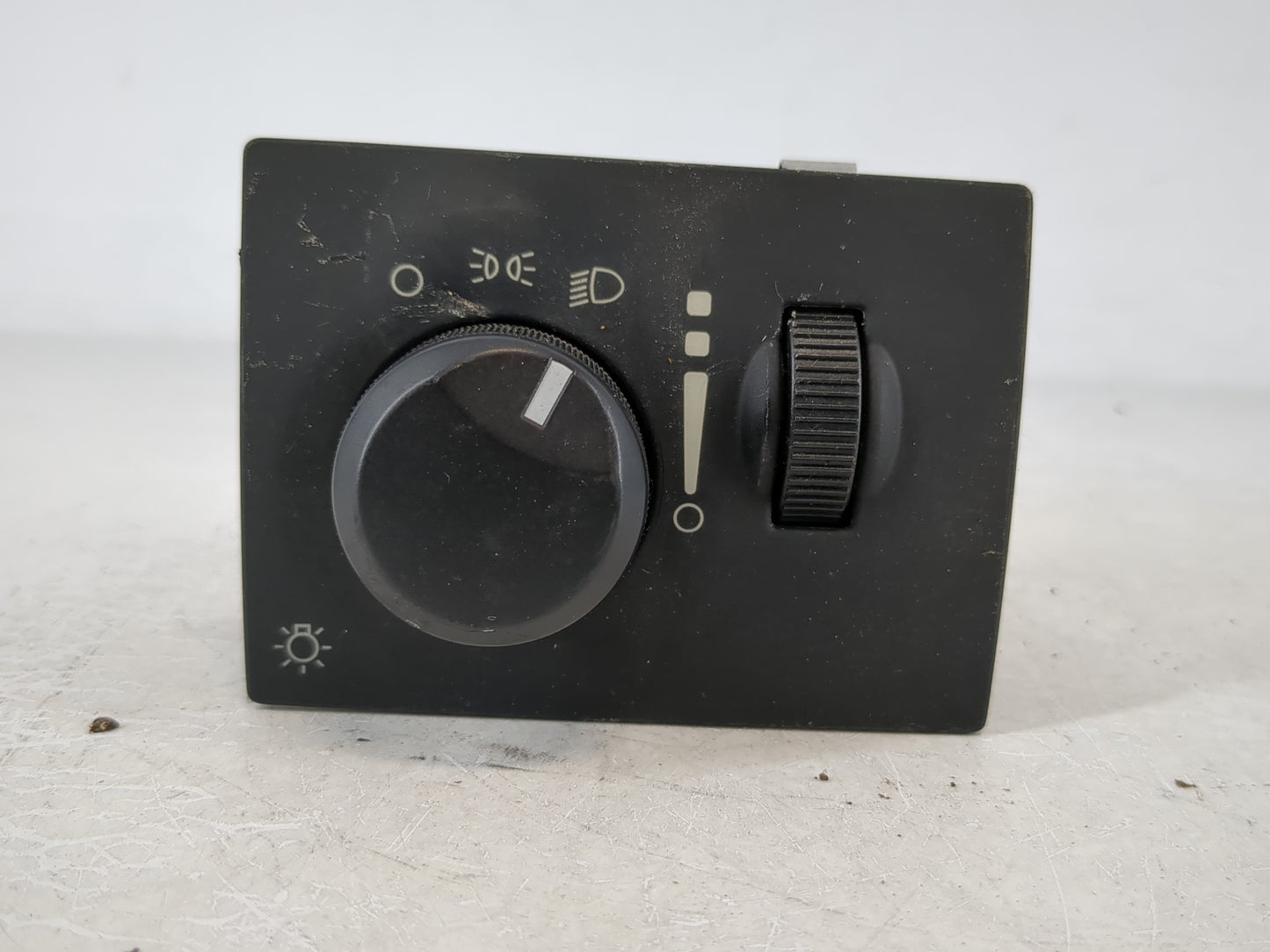 2008 Dodge Charger Headlight Head Light Switch Lamp Control P68019567ab - Oemusedautoparts1.com