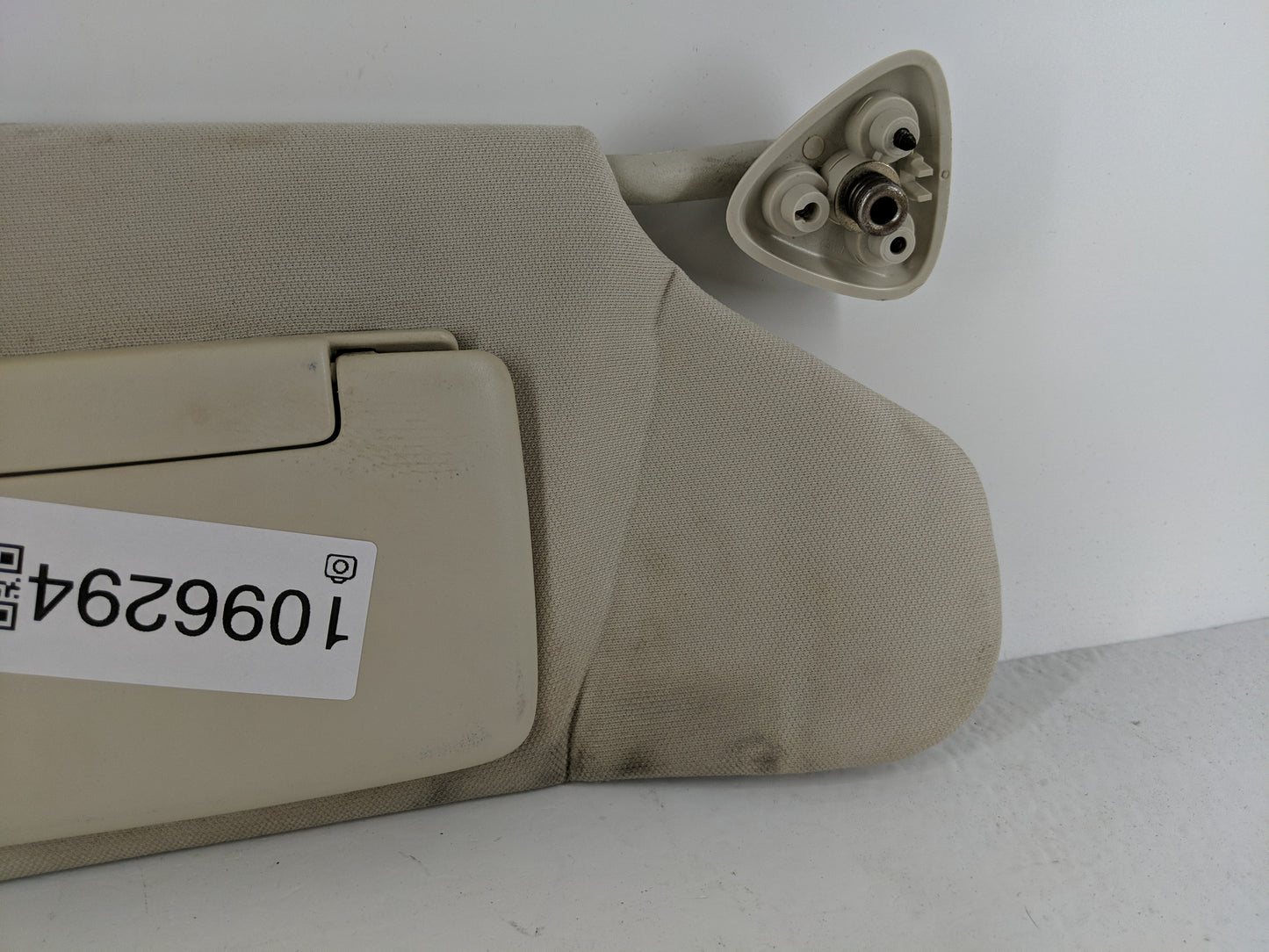 2008-2010 Dodge Charger Sun Visor Shade Replacement Passenger Right Mirror Fits Fits 2008 2009 2010 OEM Used Auto Parts - Oe