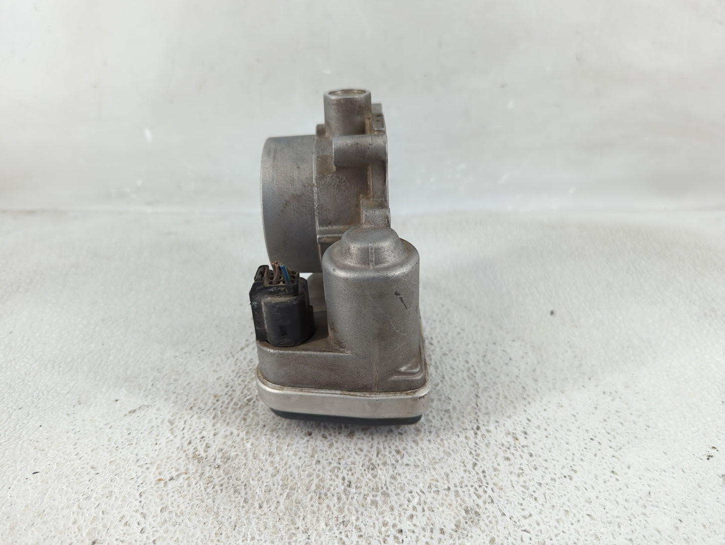 2006-2010 Dodge Charger Throttle Body P/N:5 775 292 5 718 201, 0486 1691 AA Fits Fits 2006 2007 2008 2009 2010 2011 OEM Used